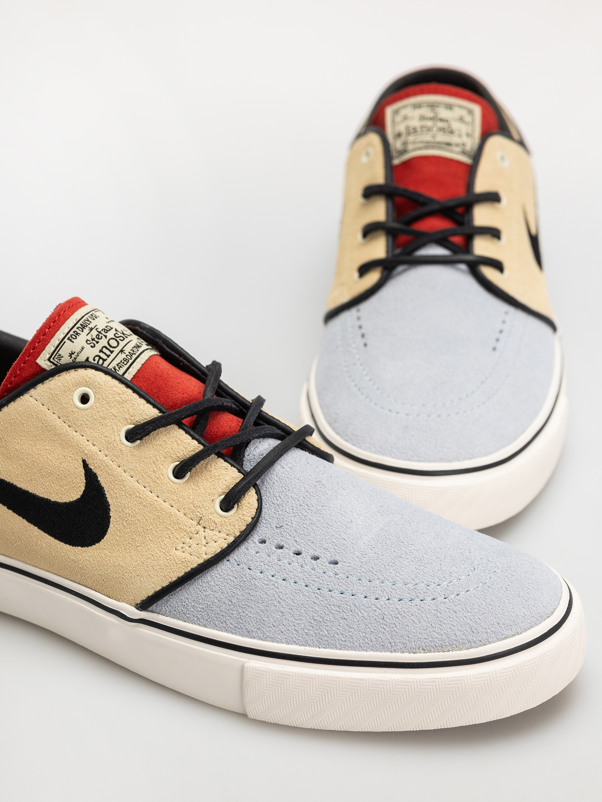 Nike SB Zoom Janoski OG+ Cipők (alabaster/alabaster chile red)