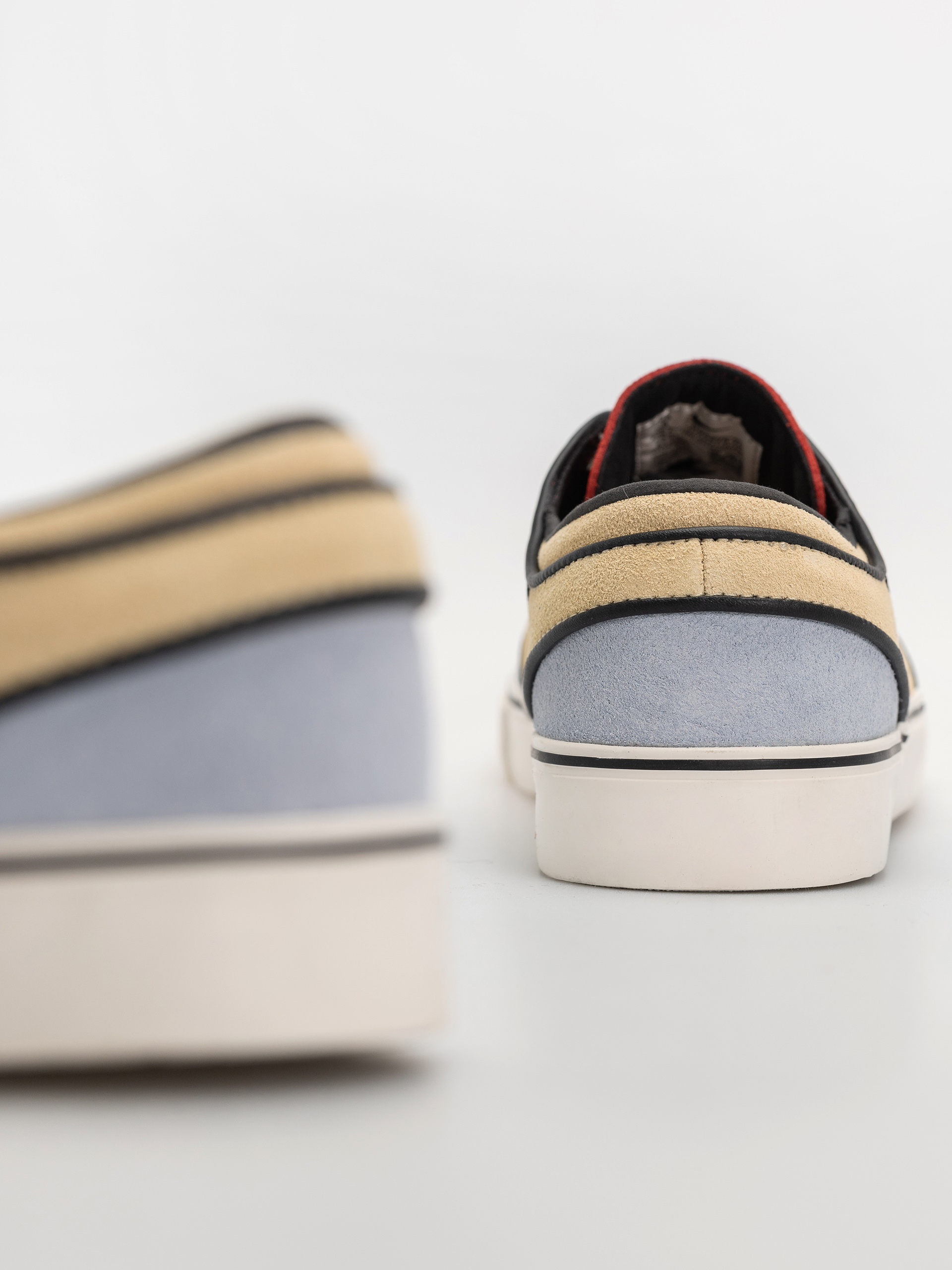 Nike SB Zoom Janoski OG+ Cipők (alabaster/alabaster chile red)
