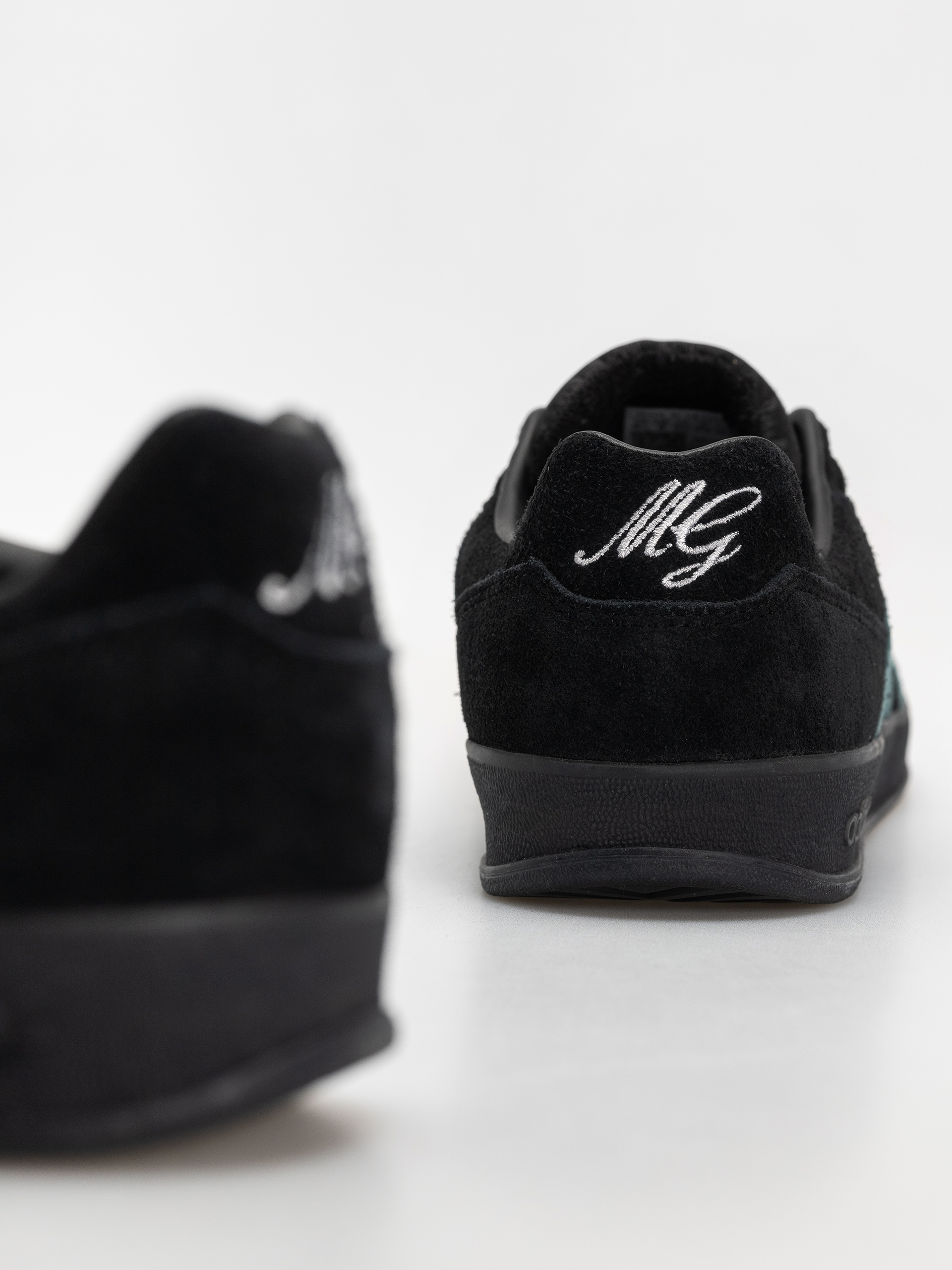 adidas Aloha Super Cipők (cblack/pretea/ftwwht)