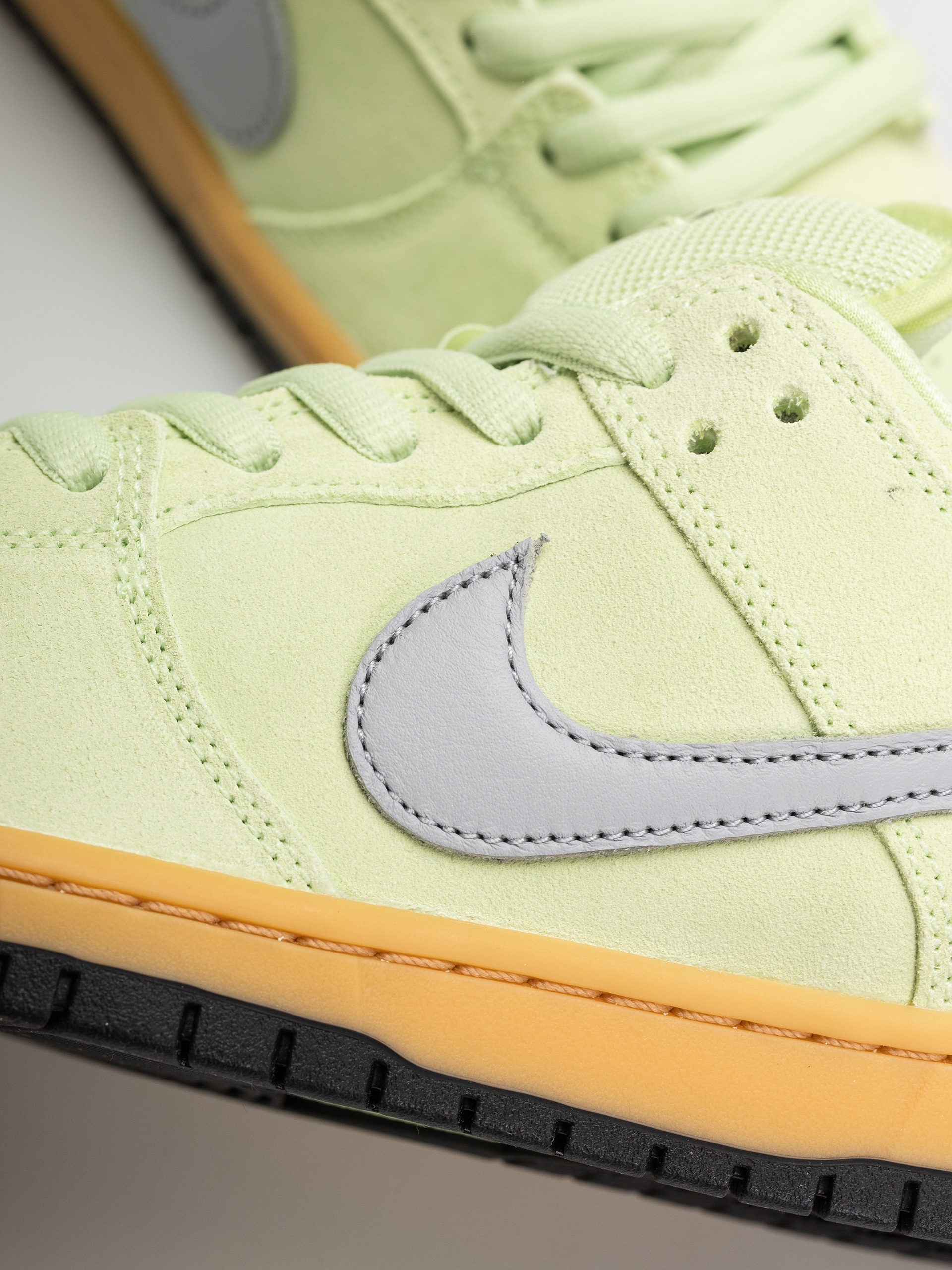 Nike SB Dunk Low Pro Prm Cipők (lt liquid lime/wolf grey black)