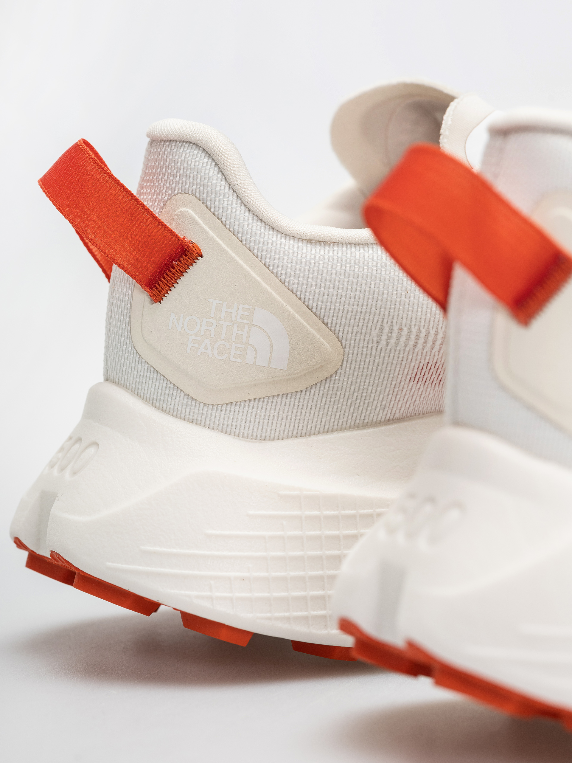 The North Face Altamesa 500 V2 Cipők (tnf white/lava)