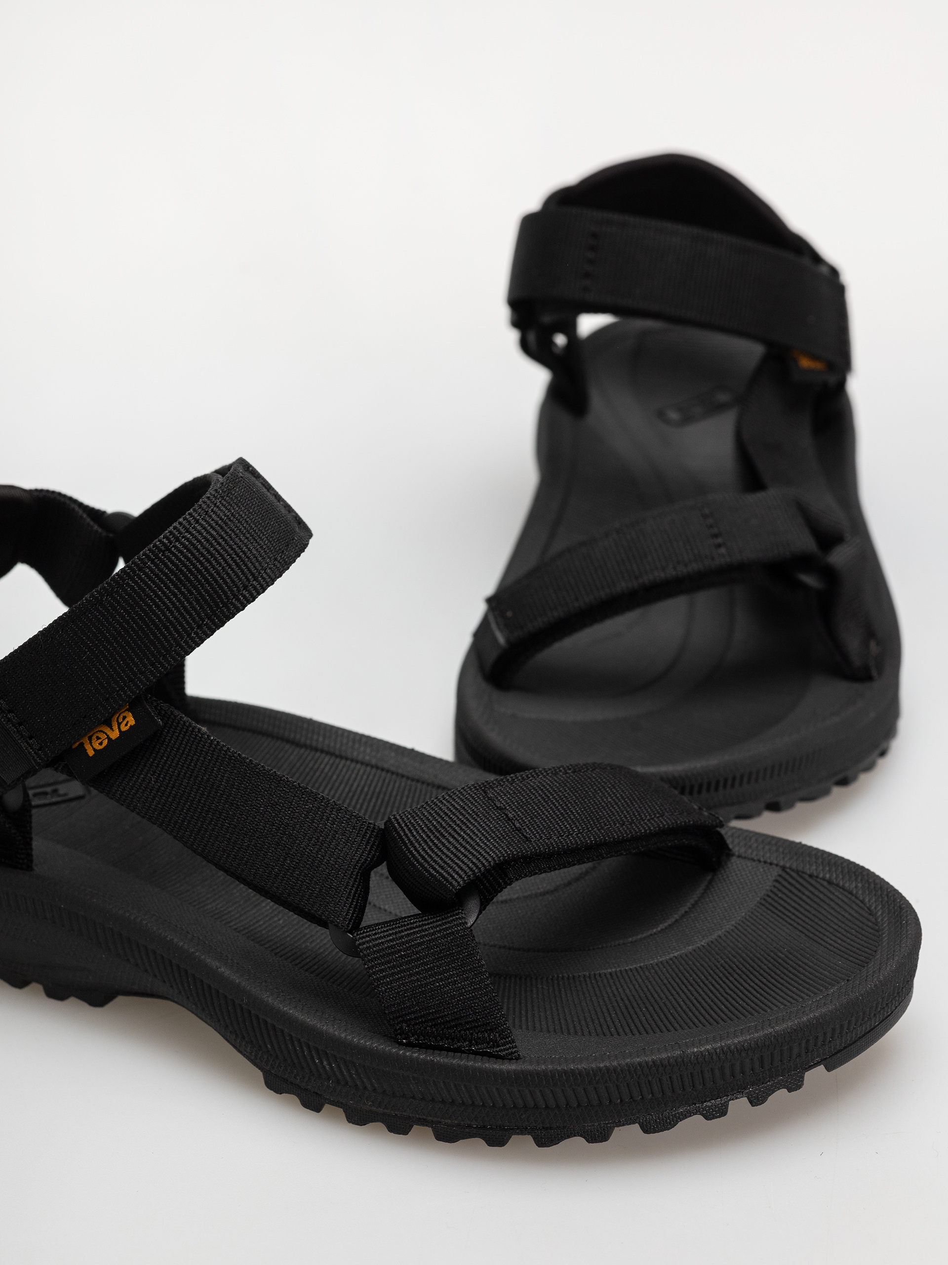 Teva Winsted Szandálok Wmn (black)