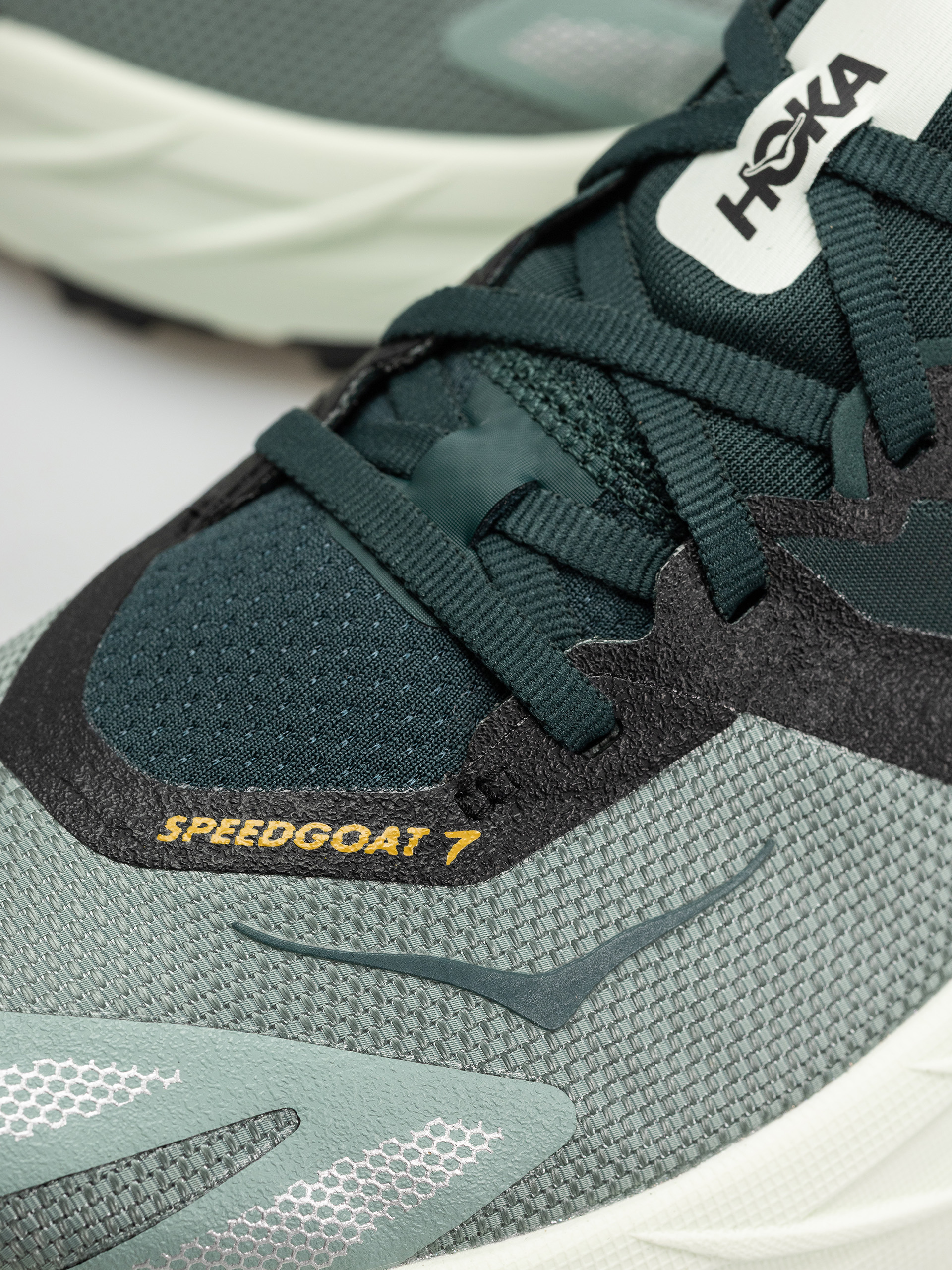 Hoka Speedgoat 7 Cipők (bay leaf/sea glass)