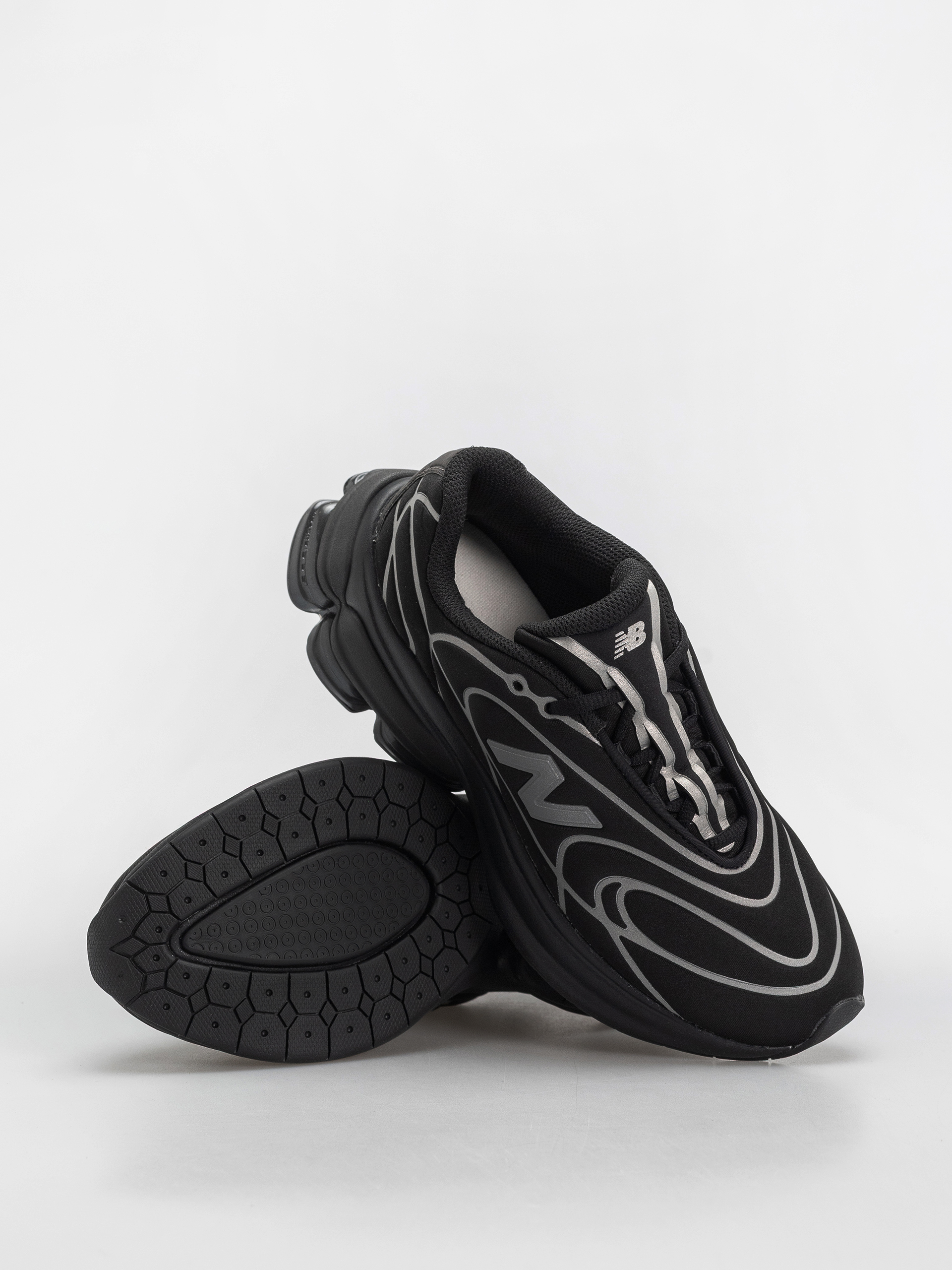 New Balance 5030 Cipők (black/silver metallic)