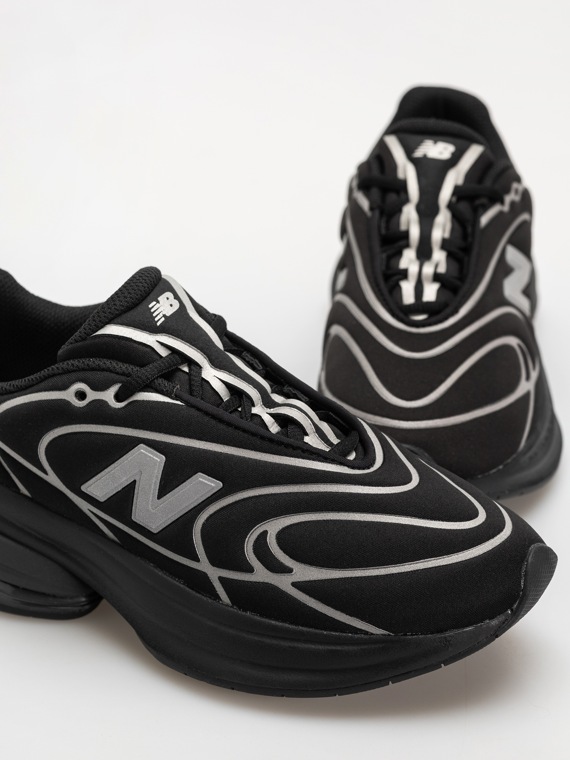 New Balance 5030 Cipők (black/silver metallic)