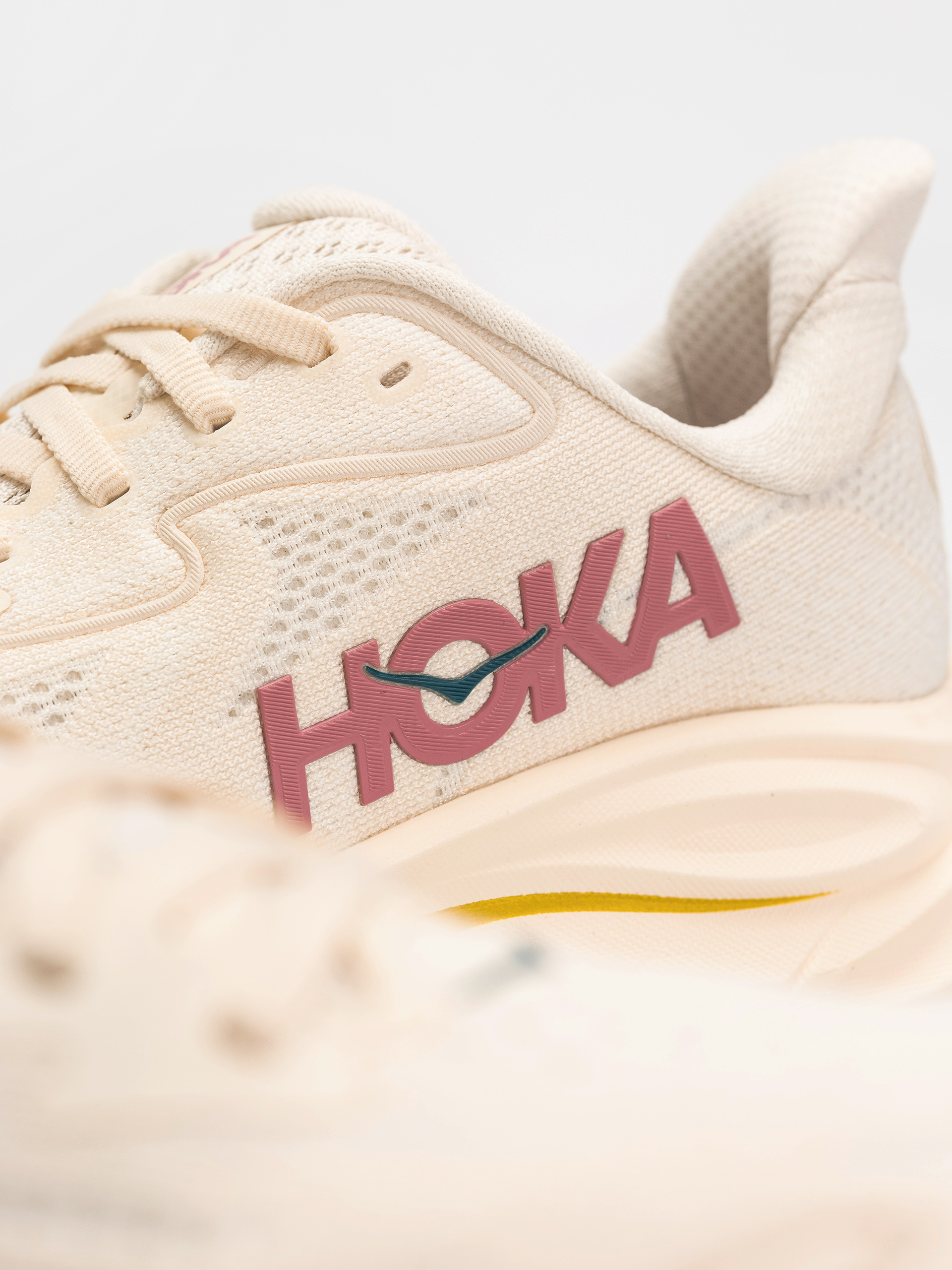 Hoka Clifton 10 Wmn Cipők (birch/alabaster)