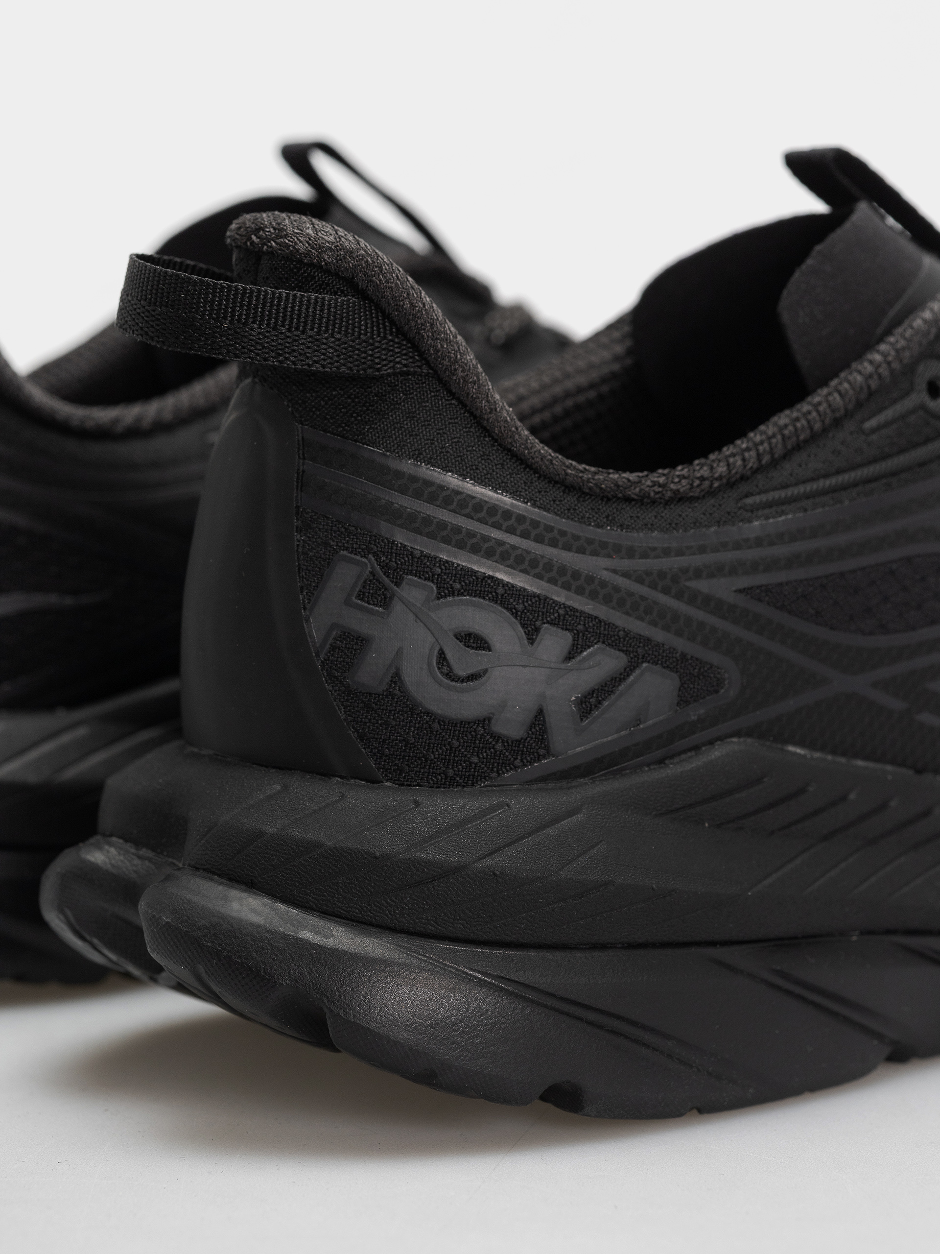Hoka Mach Remastered Cipők (obsidian/obsidian)