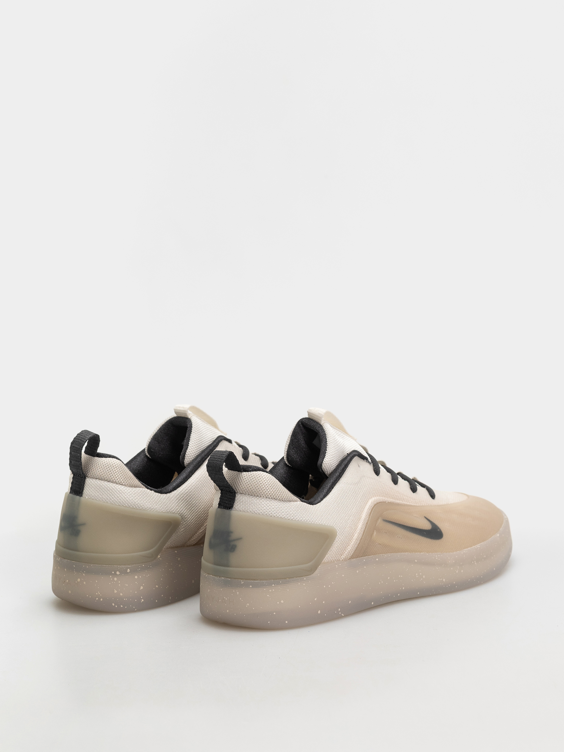 Nike SB Zoom Nyjah 4 Cipők (desert khaki/dk smoke grey)