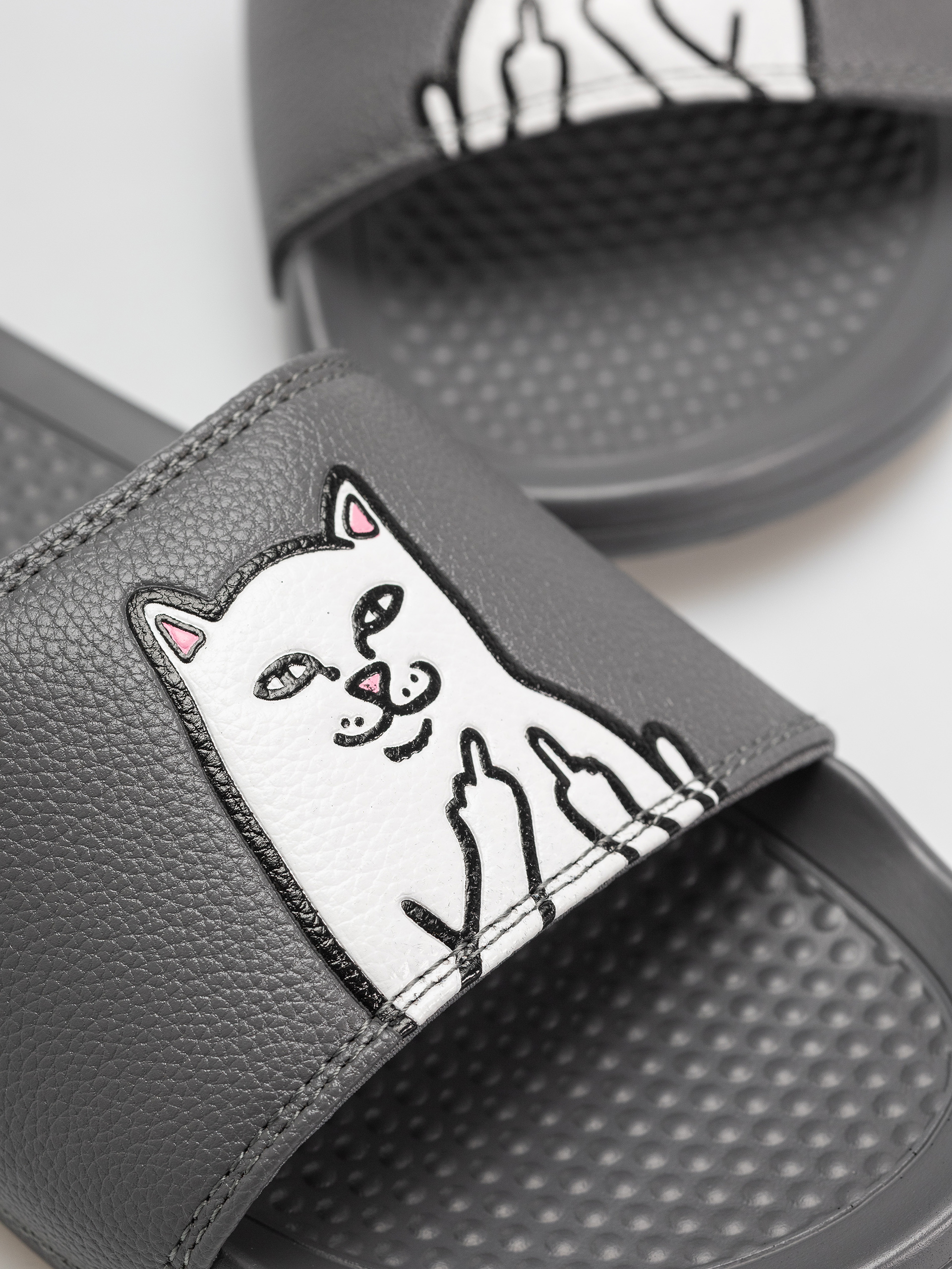RipNDip Lord Nermal Flip-flop papucsok (charcoal)