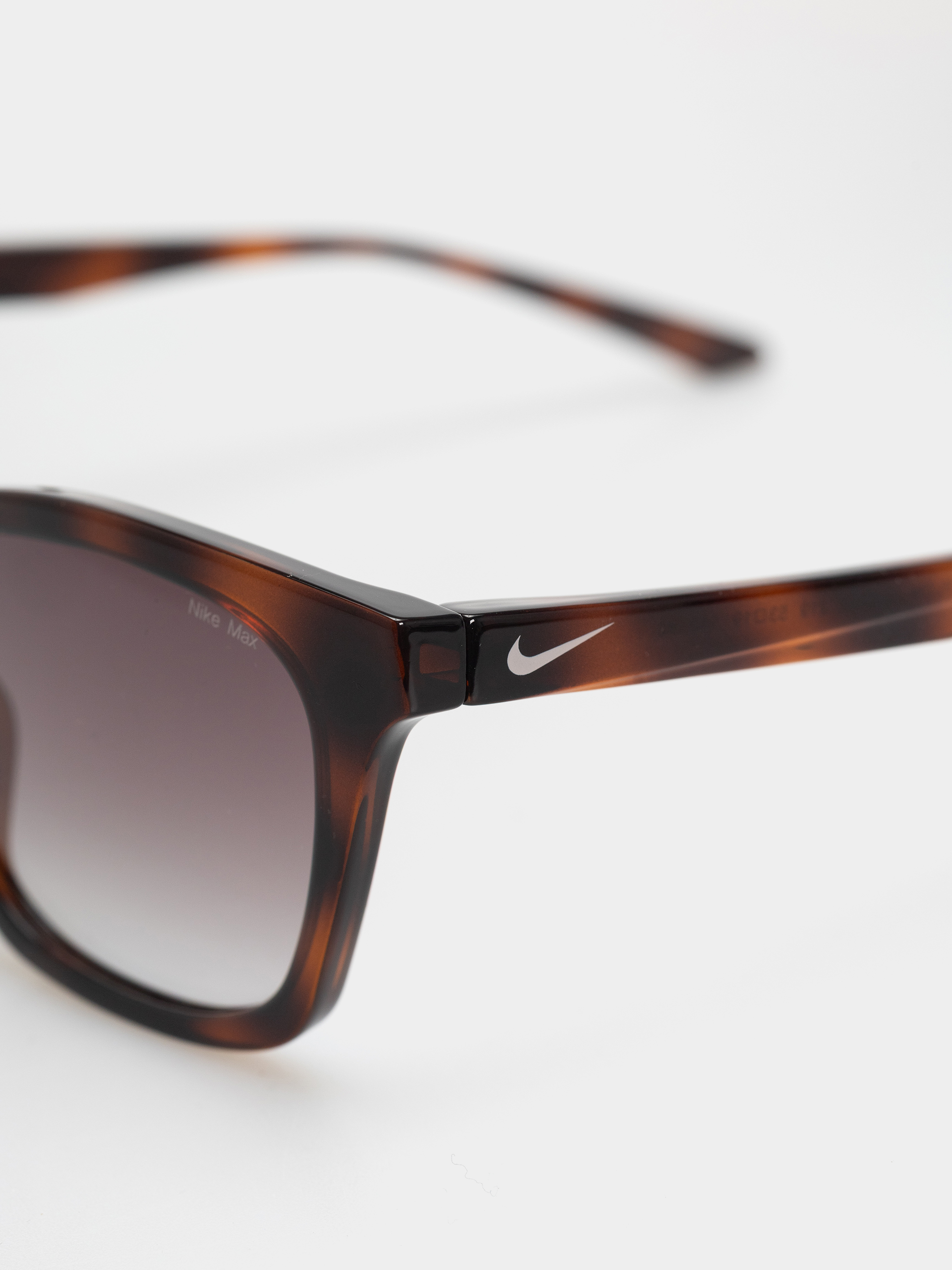 Nike Vital Flow Napszemüvegek (tortoise/brown gradient)