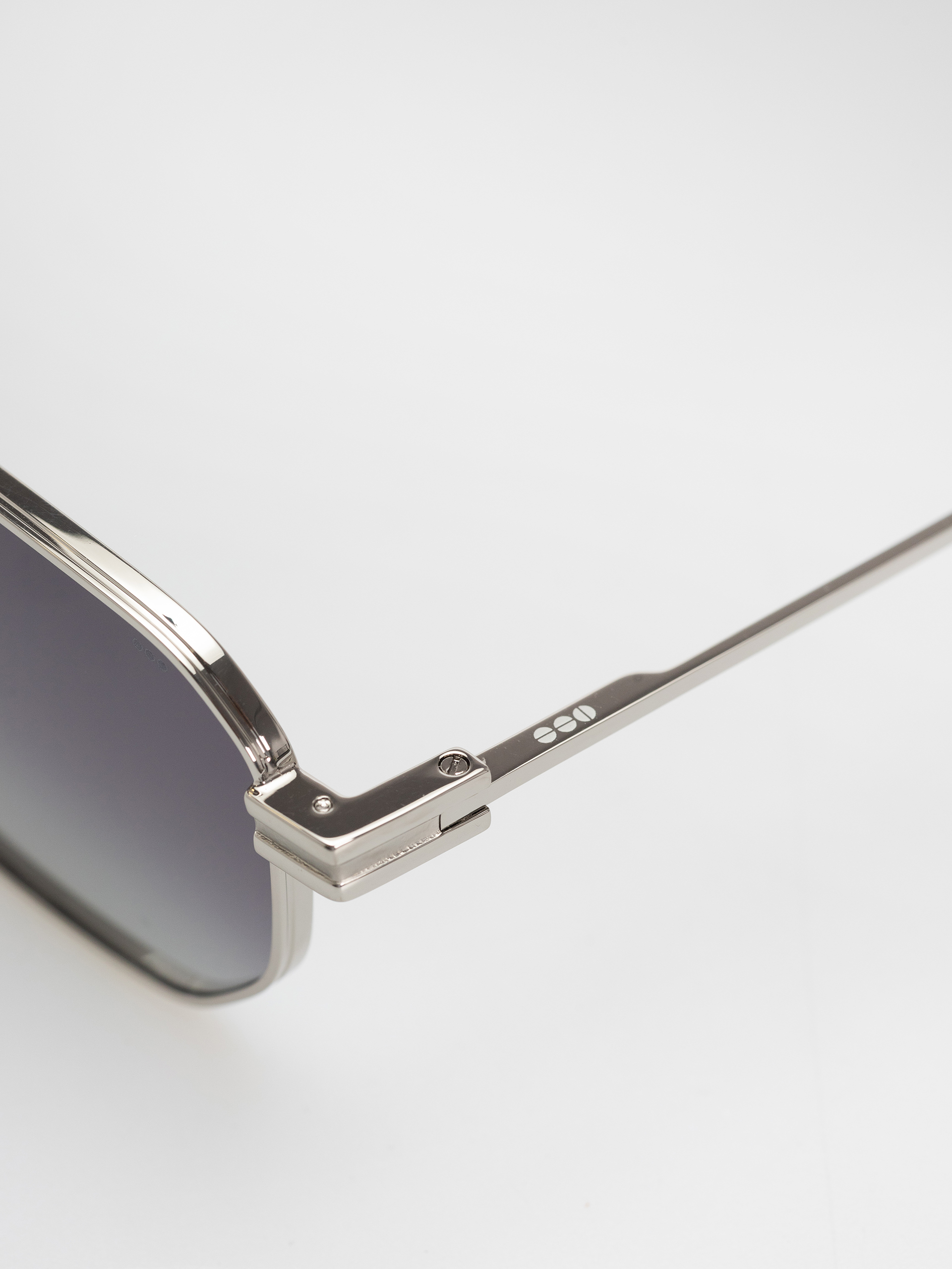 Komono Harvey Napszemüvegek (silver black)