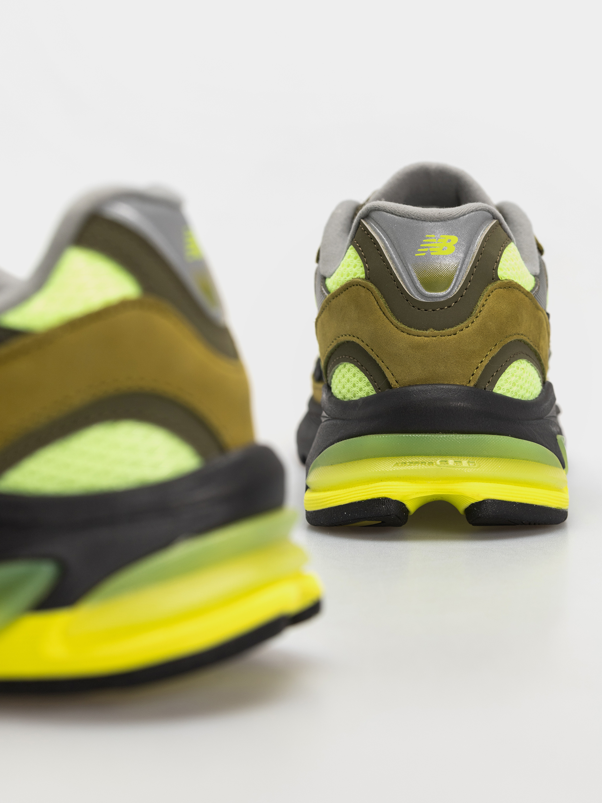New Balance 2010 Cipők (sea moss/afterglow/alkaline green)