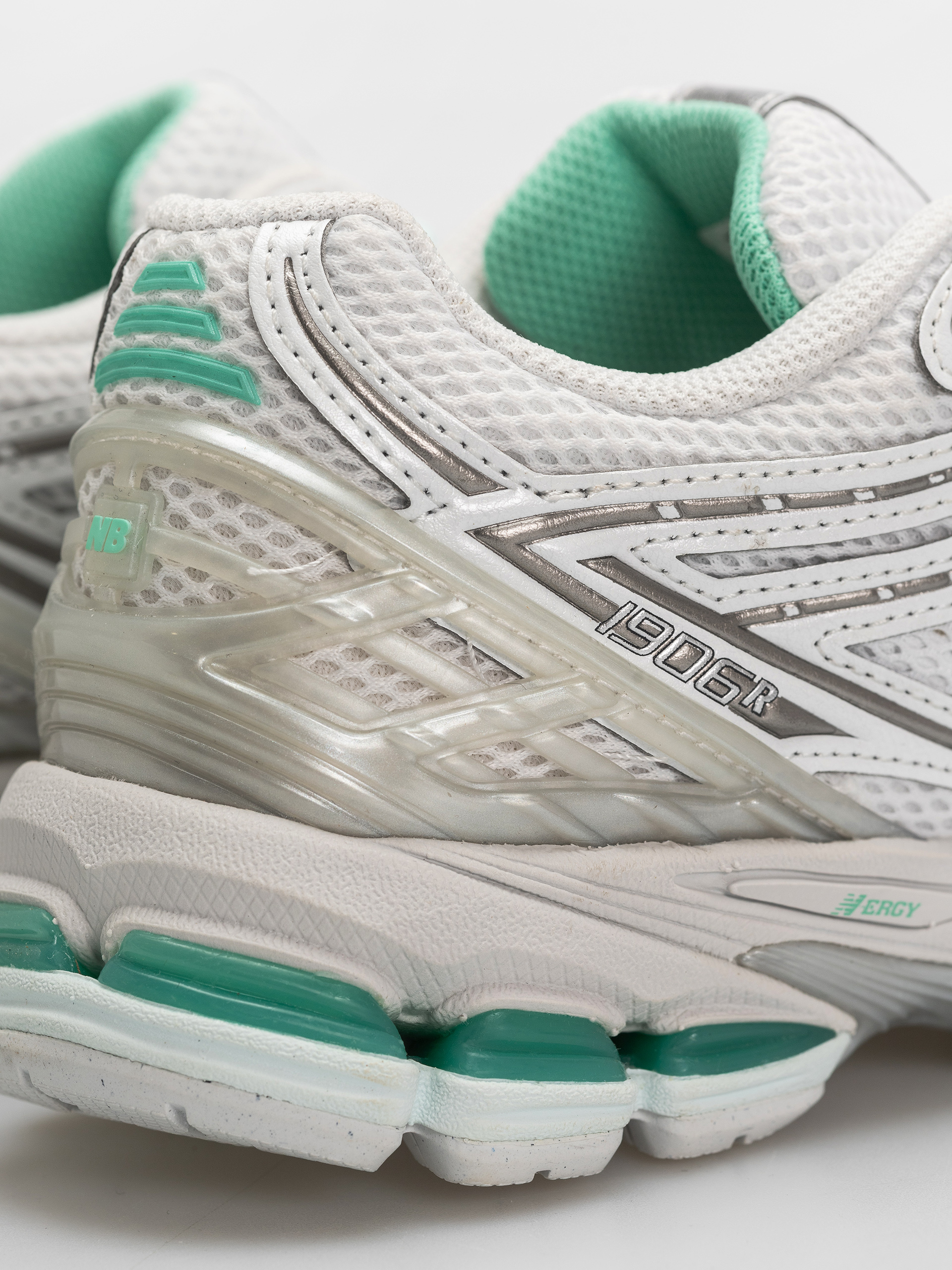 New Balance 1906 Cipők (103 white/deep end)
