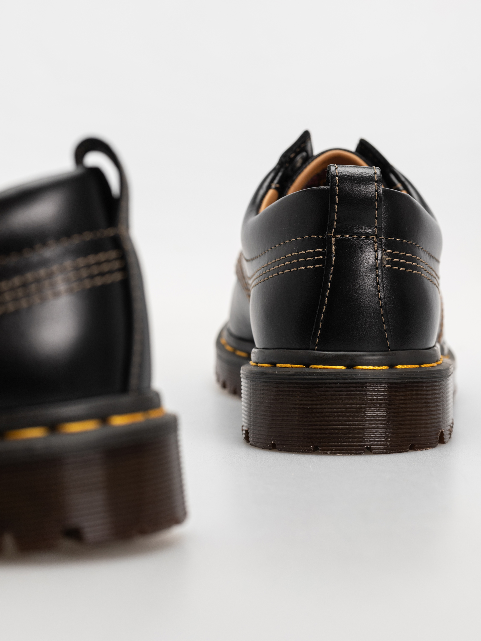 Dr. Martens Lowell Cipők (black analine)