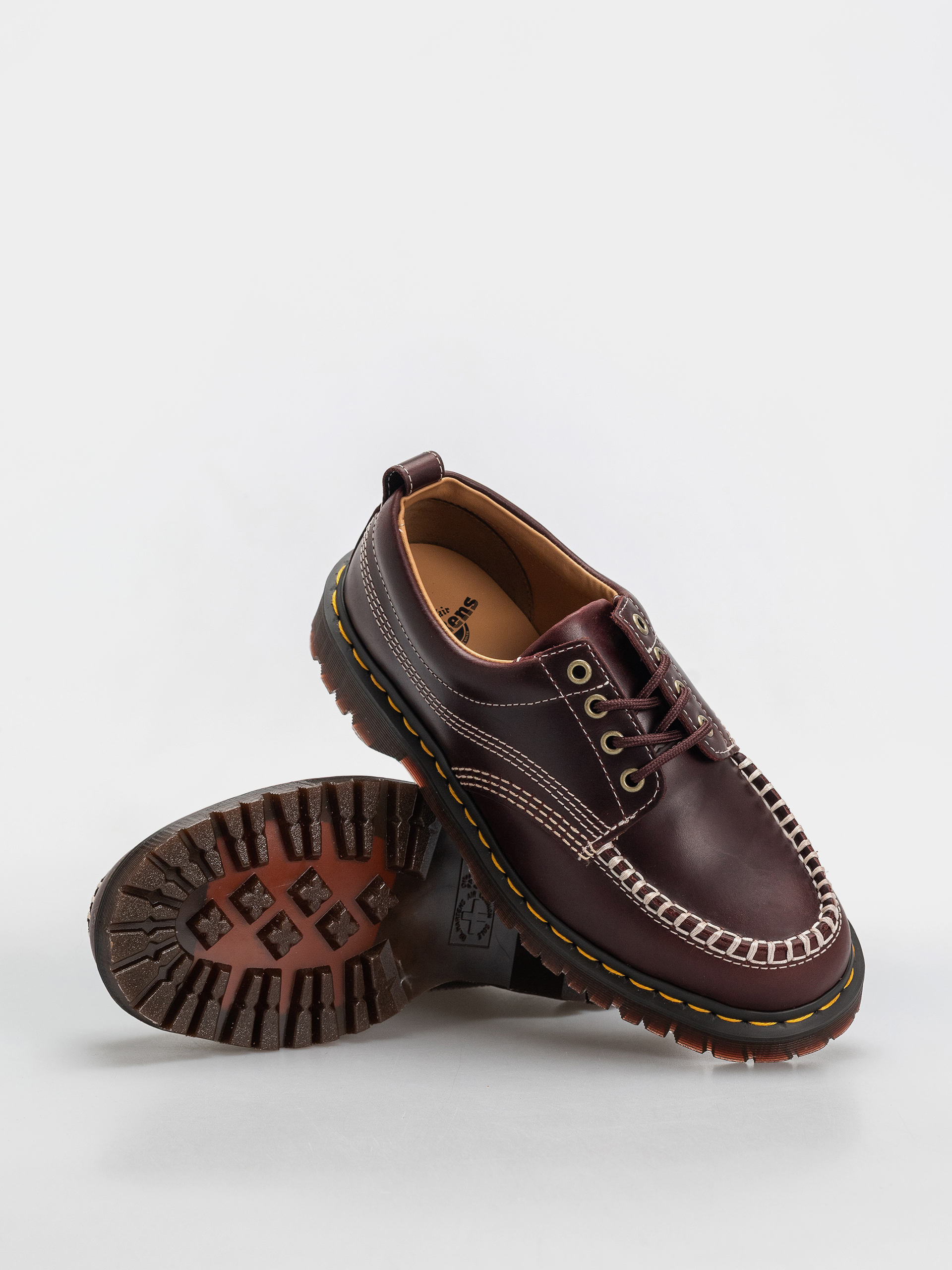 Dr. Martens Lowell Cipők (cherry red orleans)