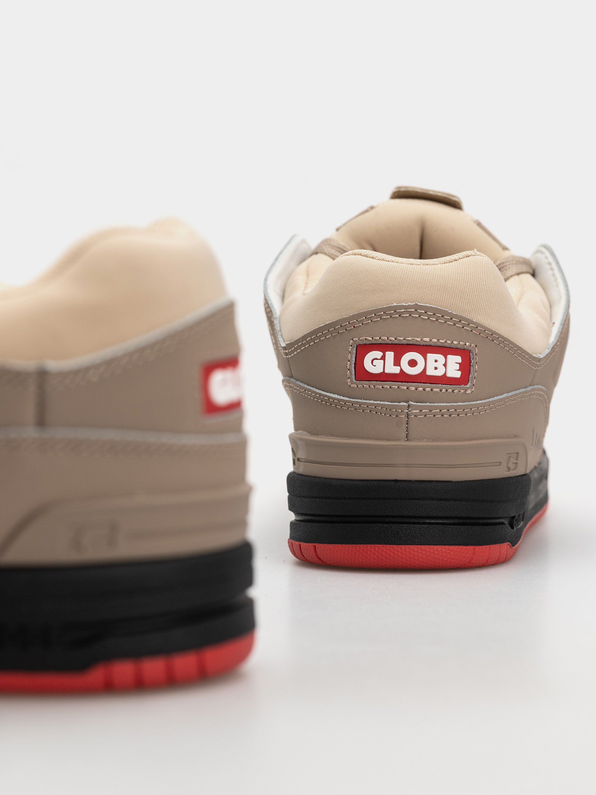 Globe Fusion Cipők (khaki/red)