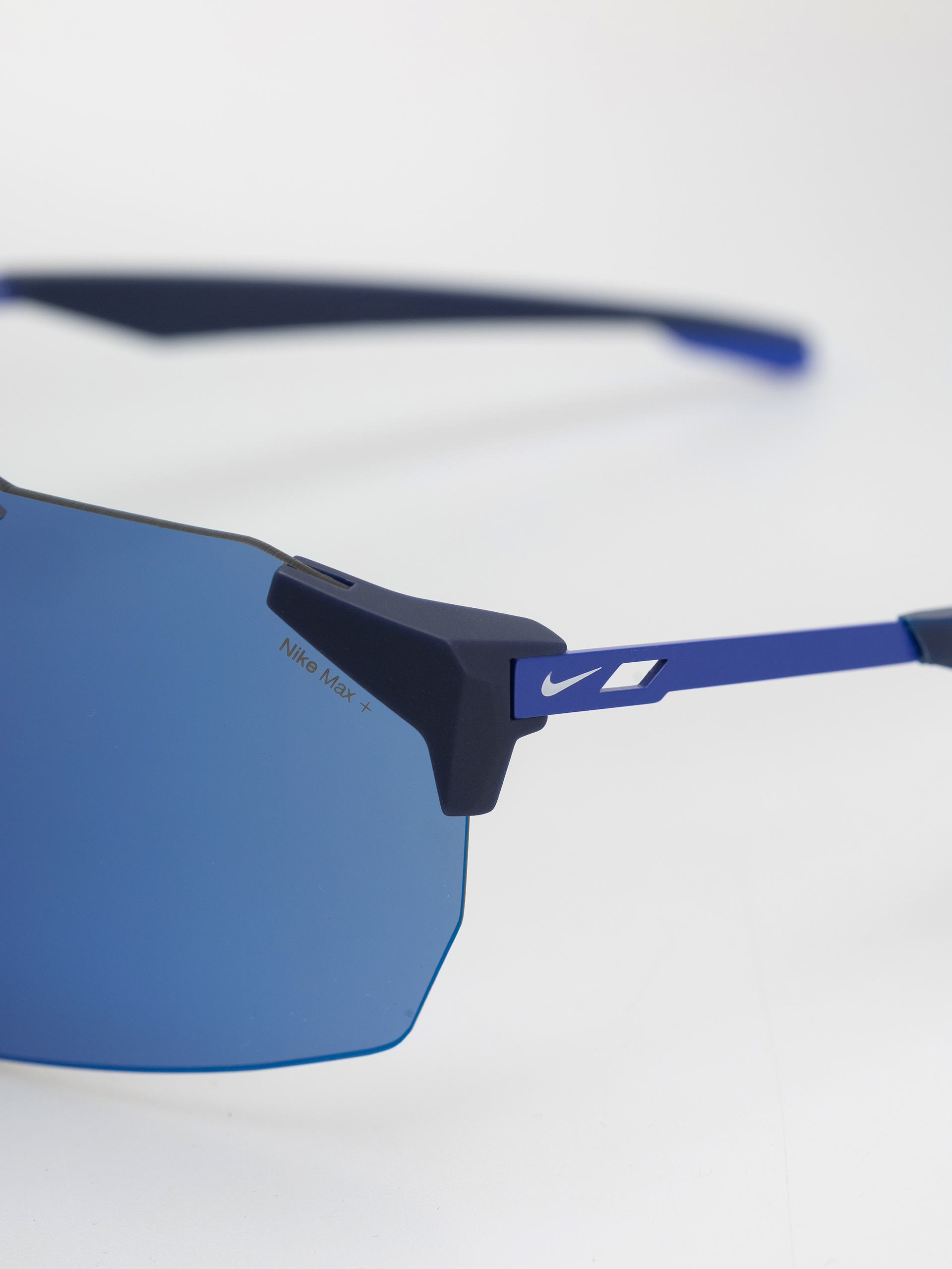 Nike Limitless Shield Napszemüvegek (blue void/blue mirror)