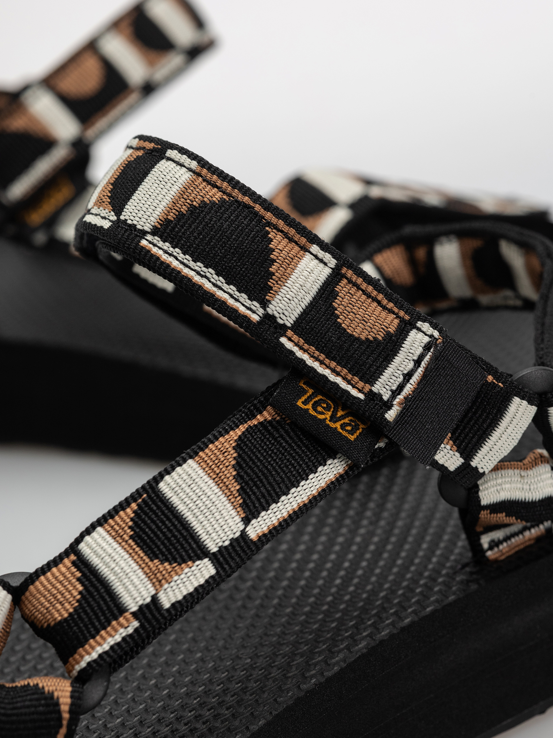 Teva Midform Universal Szandálok Wmn (bounce black lion)