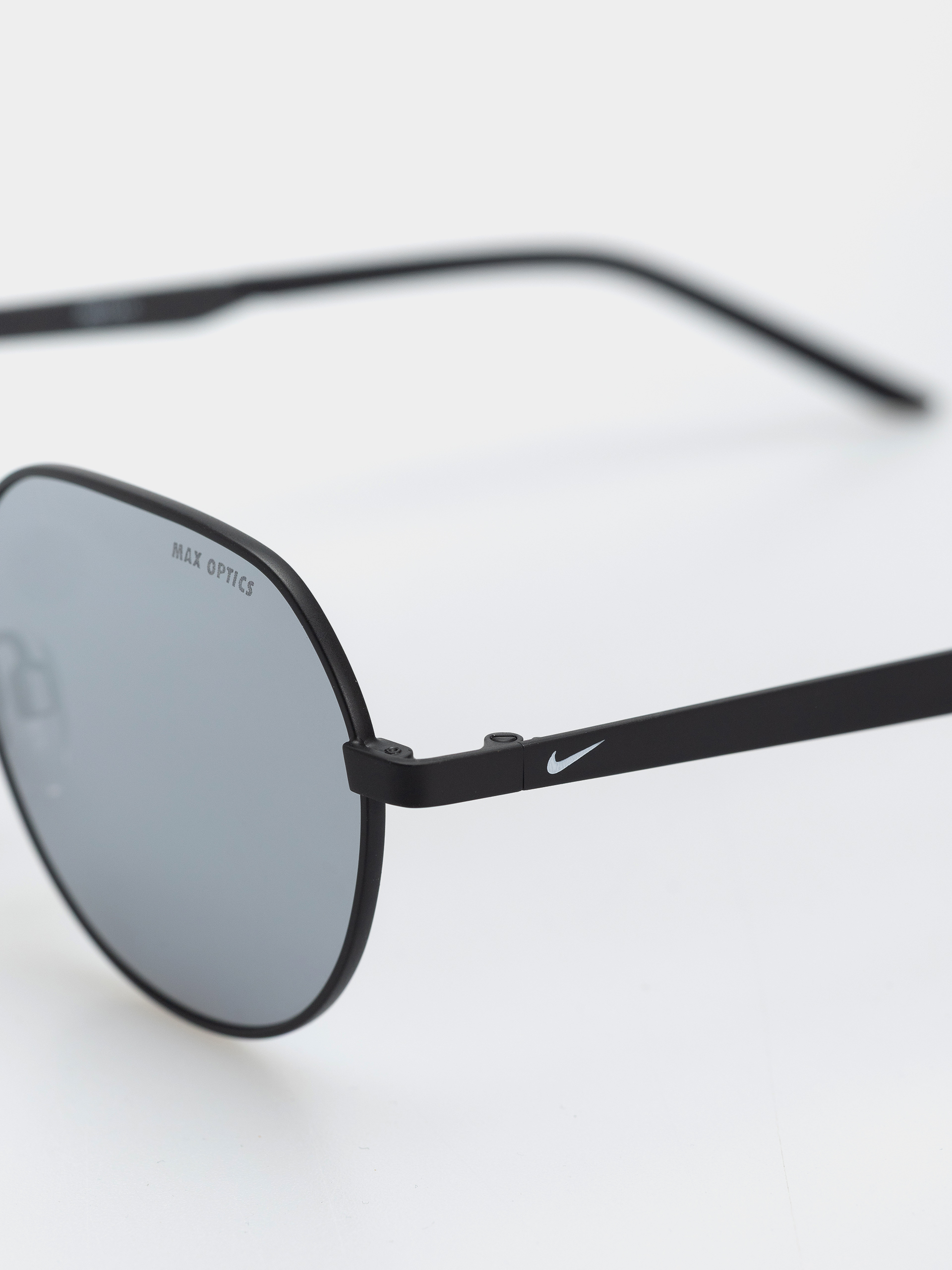 Nike Traveler Trend Napszemüvegek (matte black/chrome mirror)