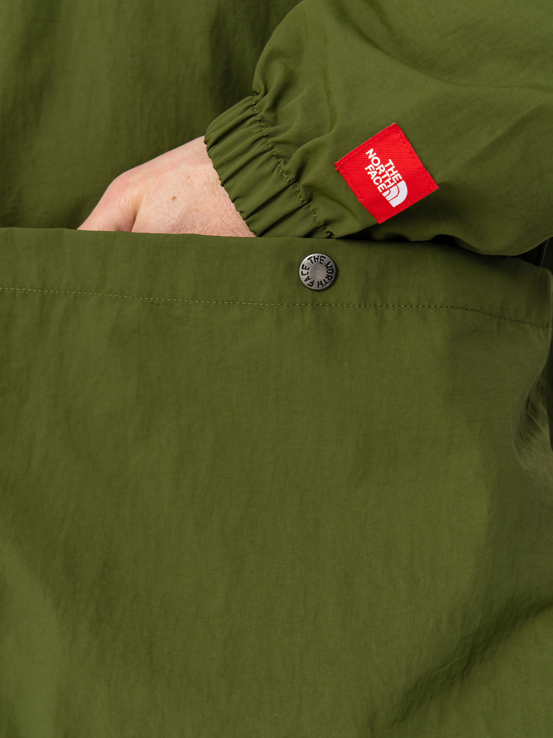 The North Face Tnf Red Box Nylon Hosszú ujjú felső (woodland green)