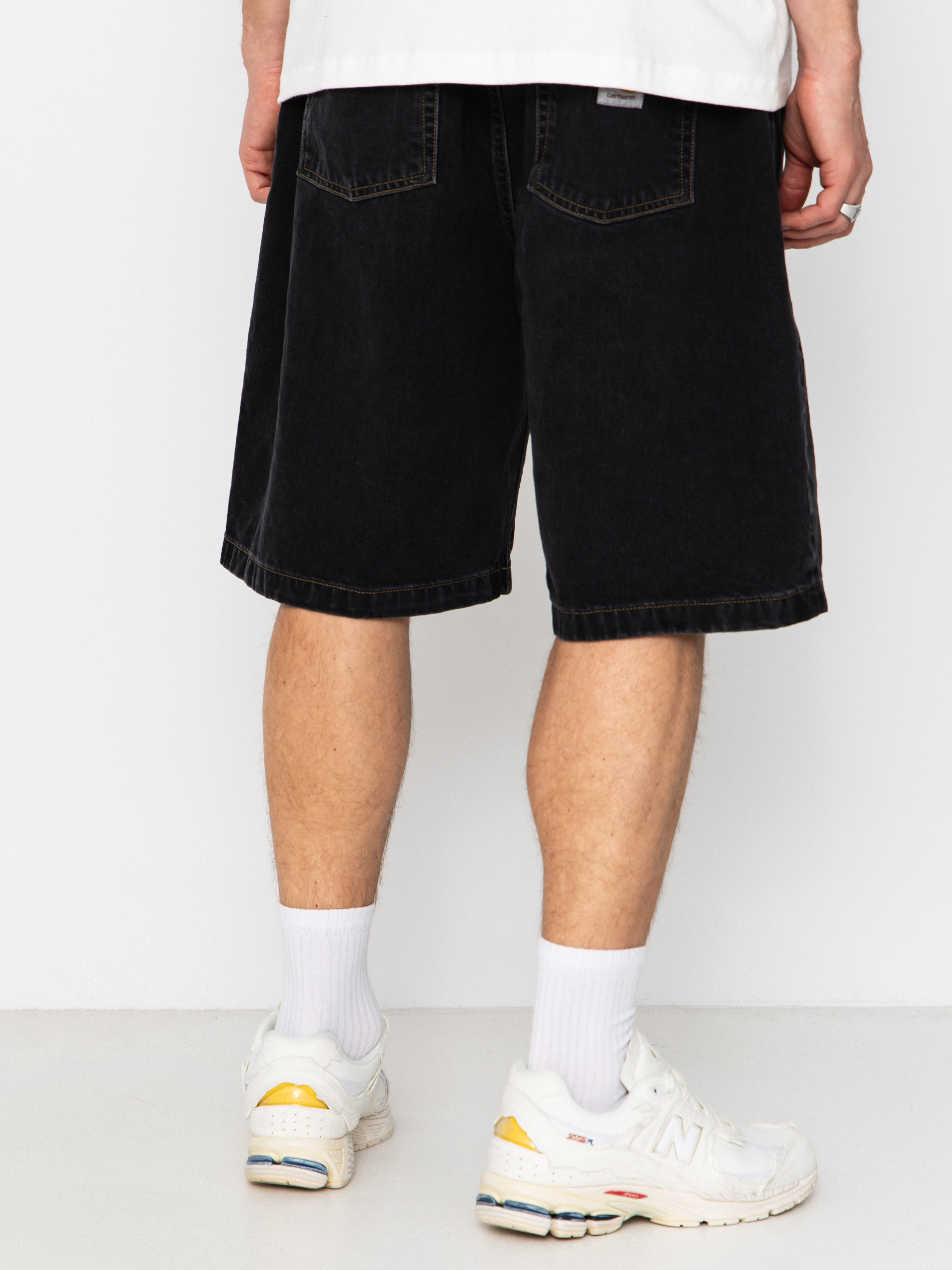 Rövidnadrág Carhartt WIP Brandon (black stone washed)