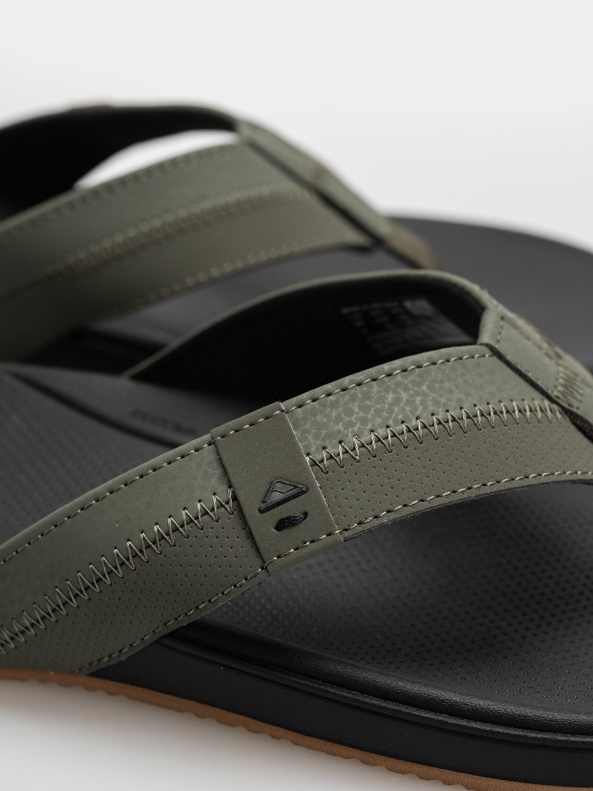 Flip-flop papucsok Reef Cushion Phantom 2.0 (olive/gum)