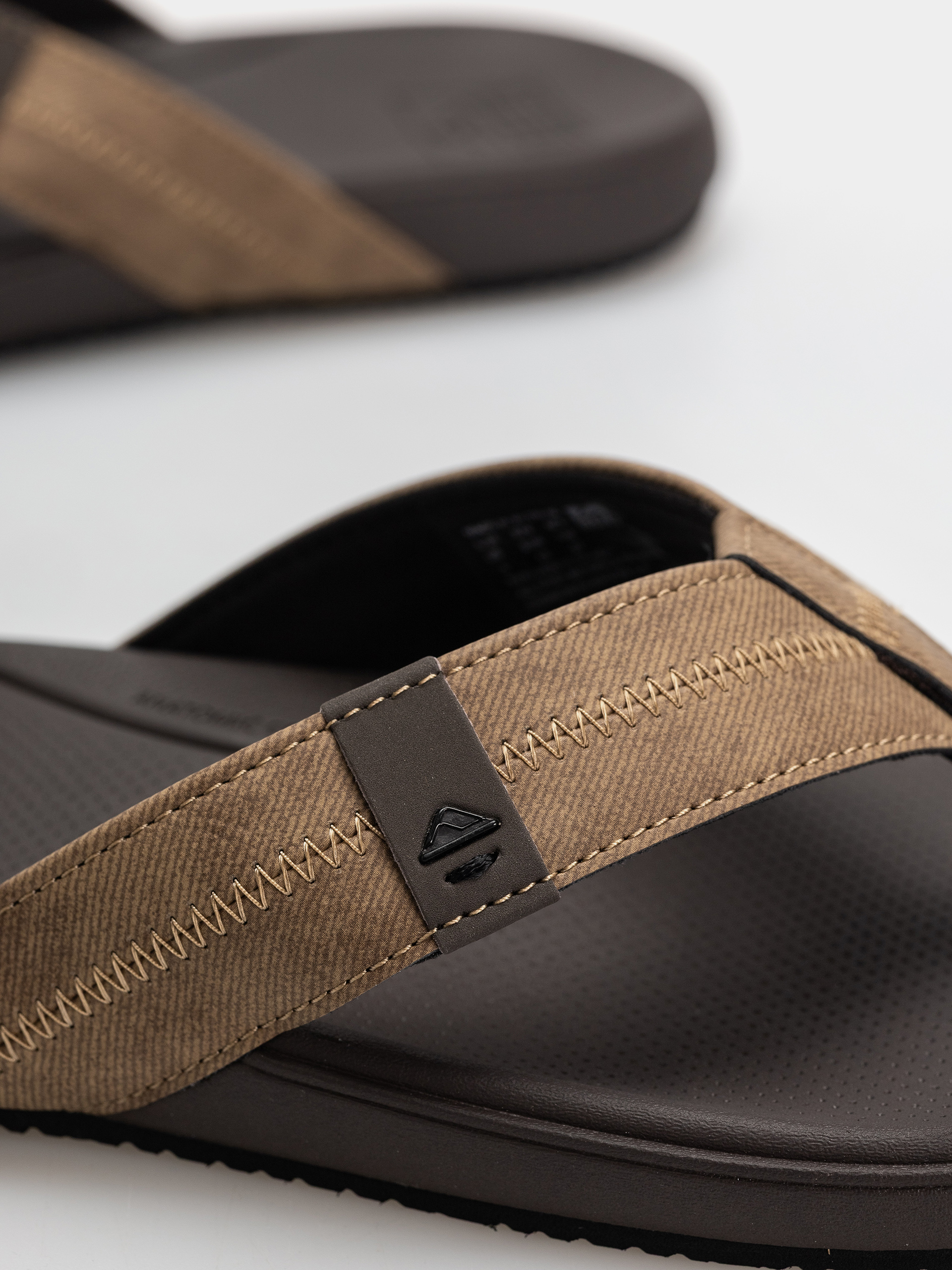 Flip-flop papucsok Reef Cushion Phantom 2.0 (brown/tan)
