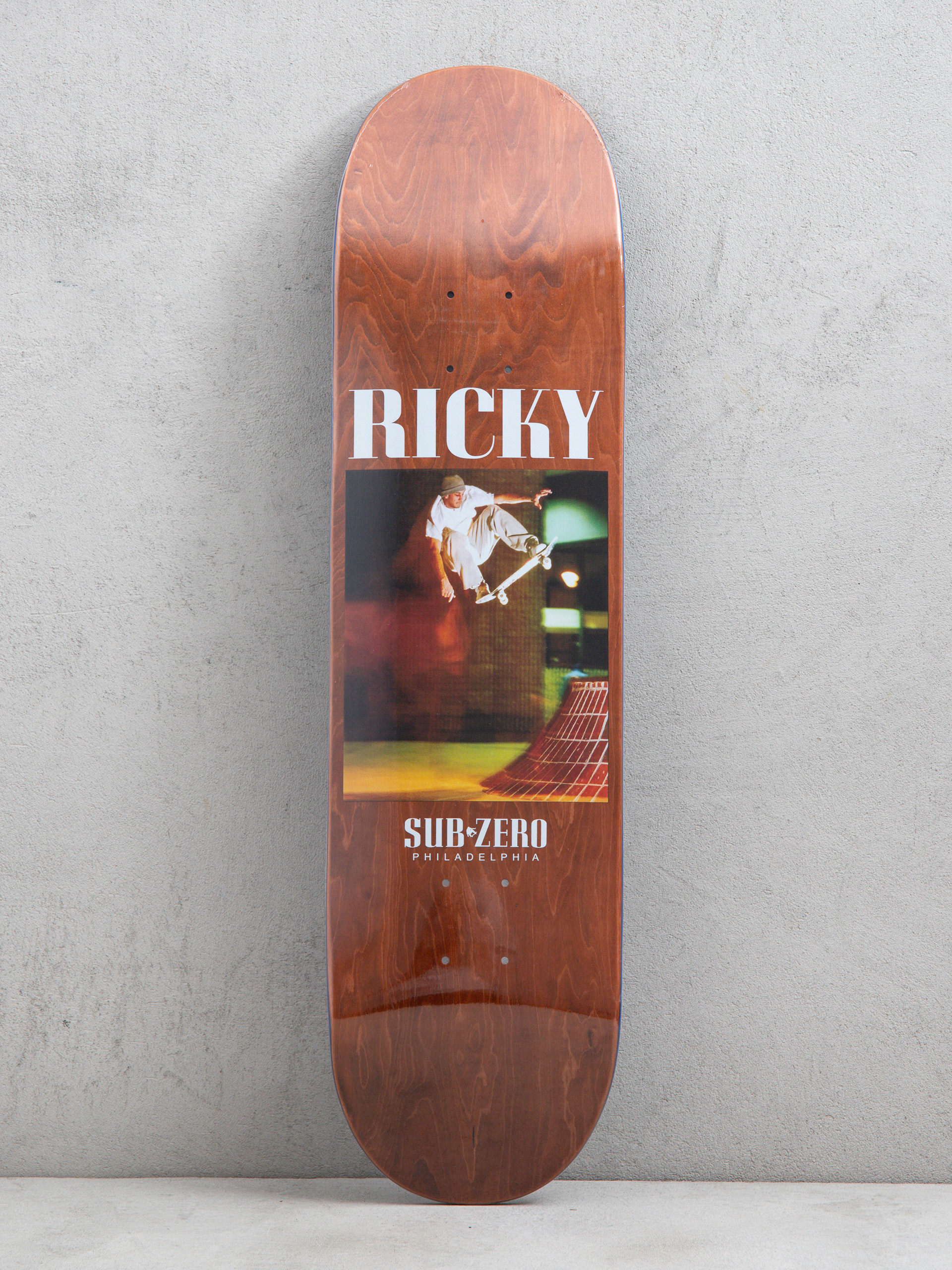 Sub Zero Ricky Oyola Tribute Gördeszka lap (brown)