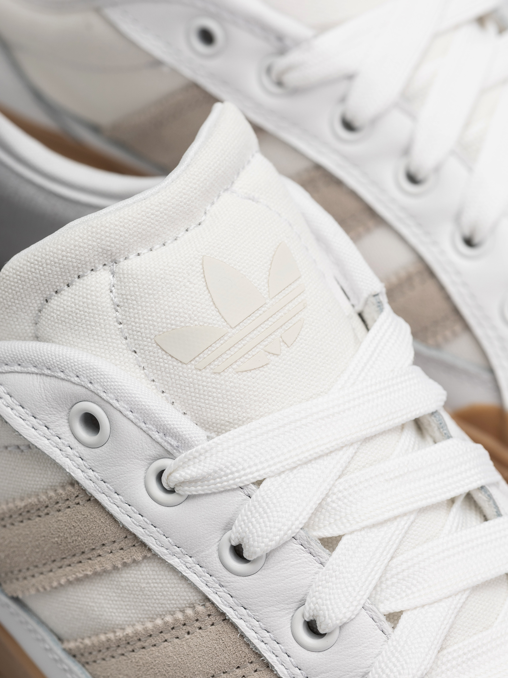 Cipők adidas Court Tns Premiere (ftwwht/crywht/gum4)