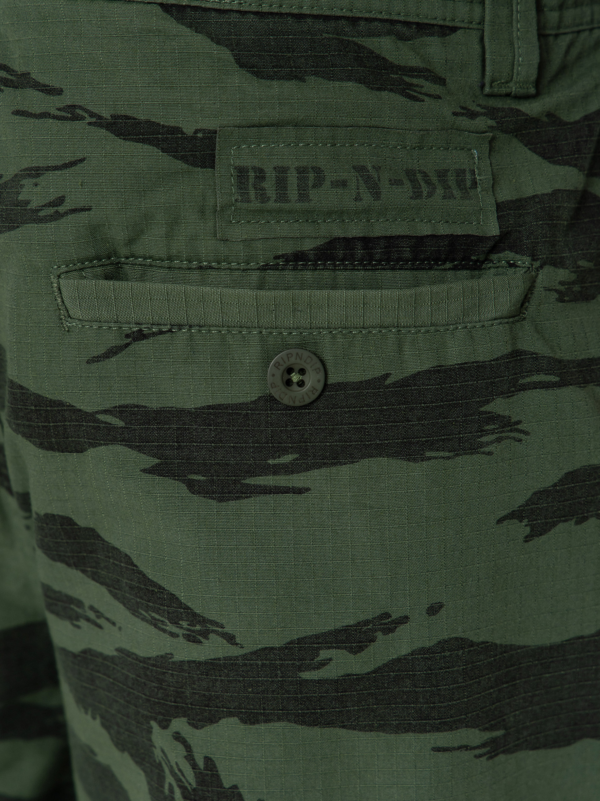 Rövidnadrág RipNDip Camo (military green)