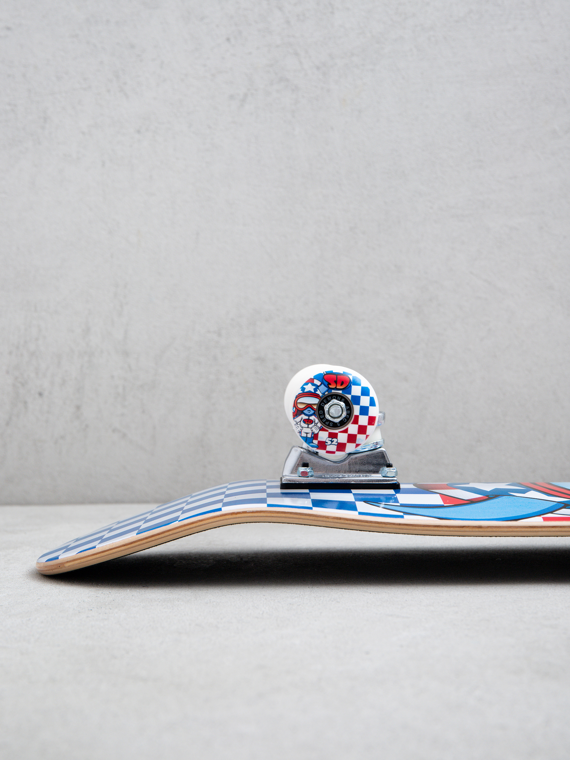 Komplett gördeszka Speed Demons Stars (red/wht/blue checks)