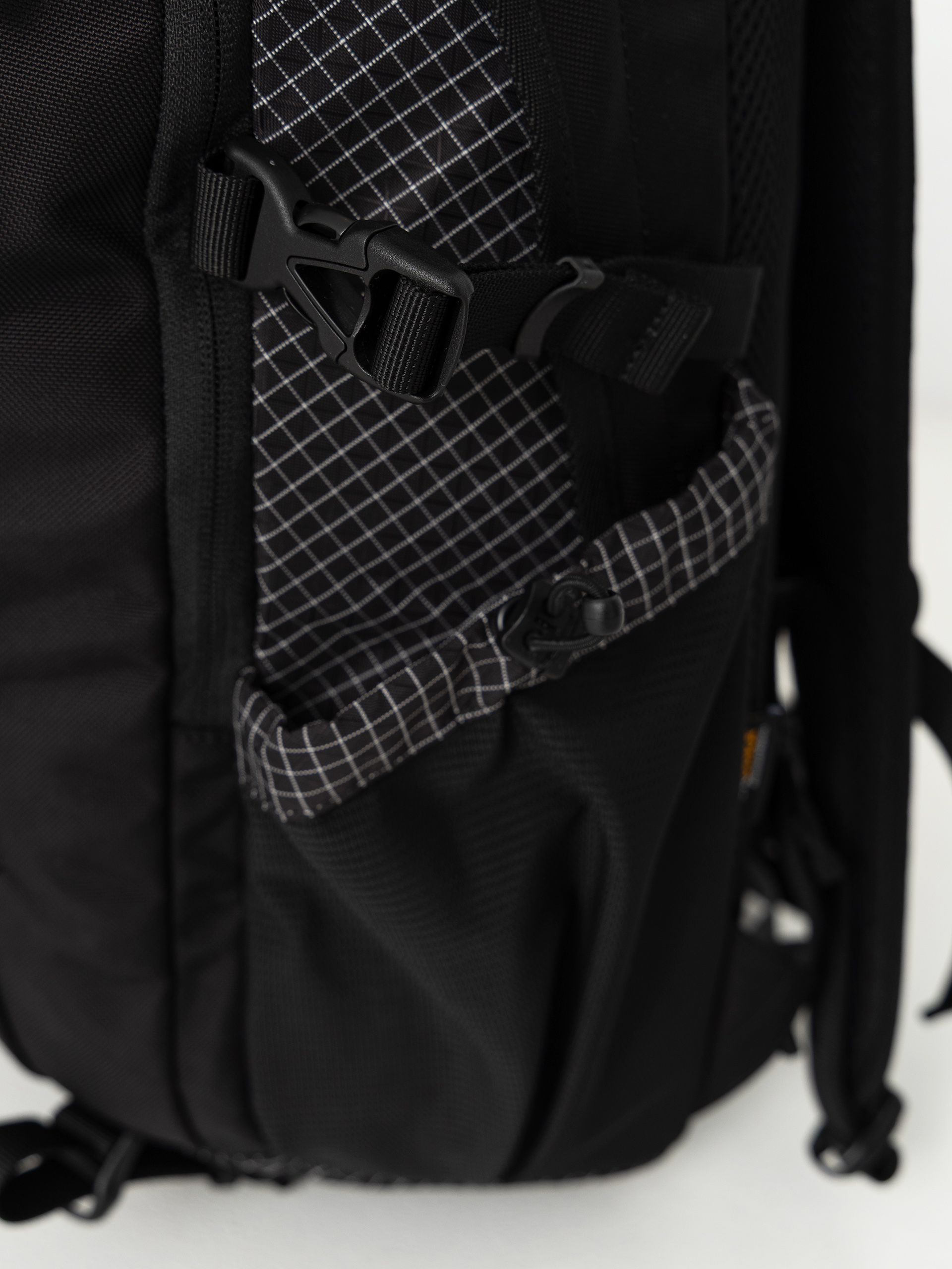 Hátizsák Deus Ex Machina Field (black)