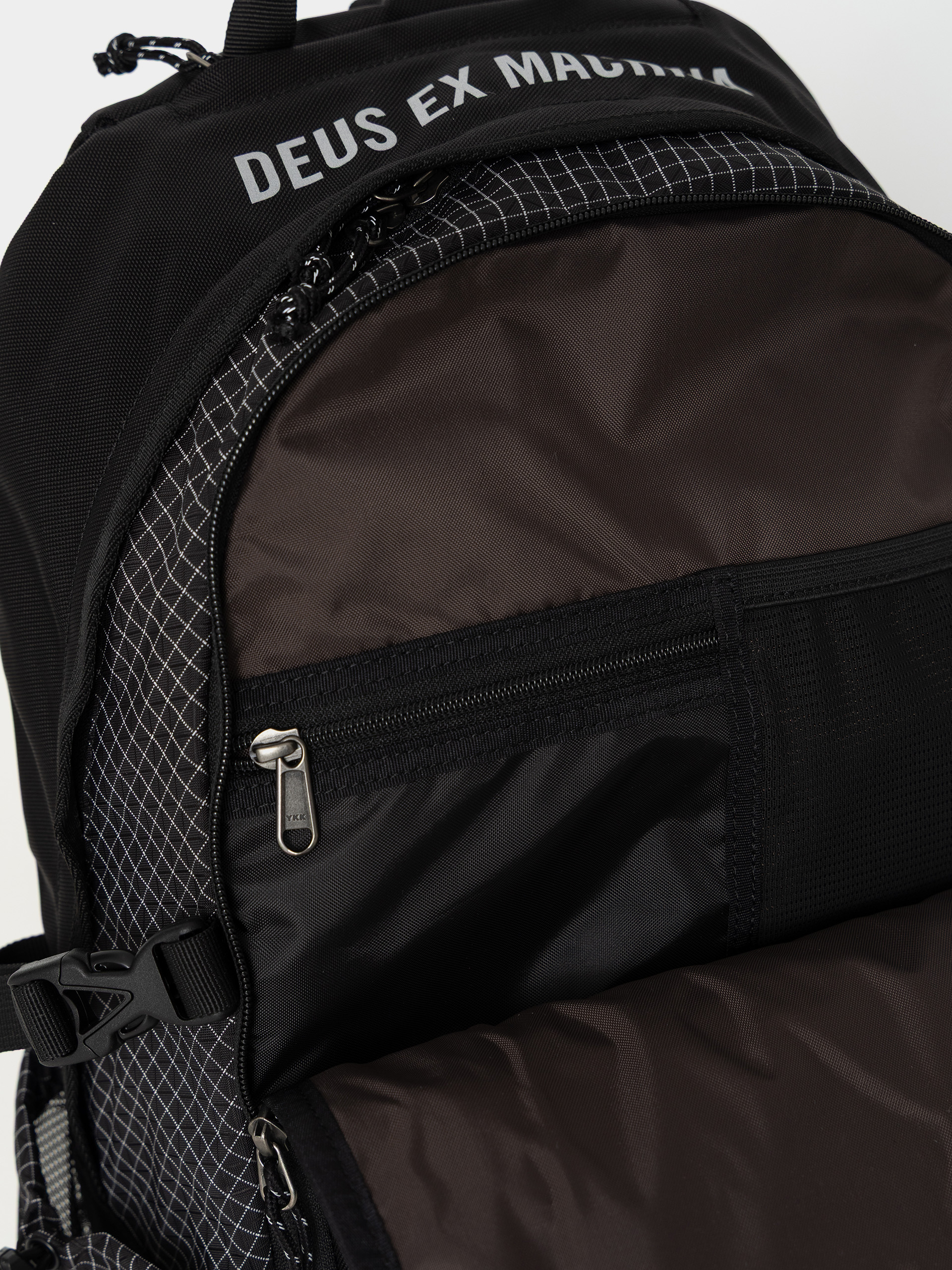 Hátizsák Deus Ex Machina Field (black)