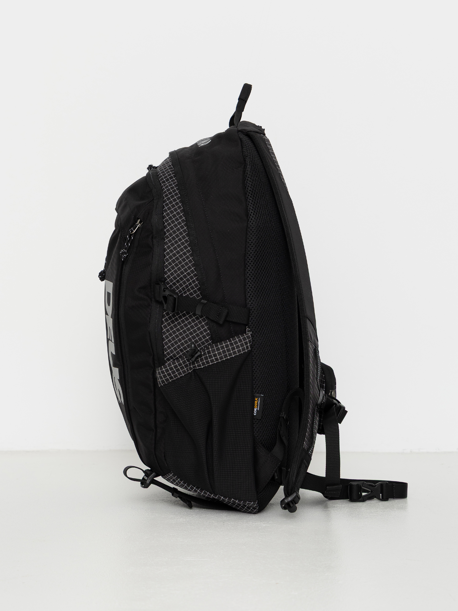 Hátizsák Deus Ex Machina Field (black)
