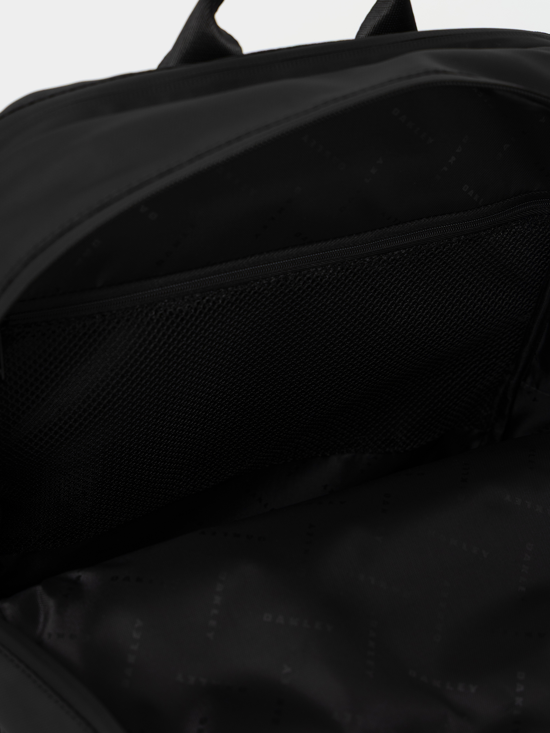 Hátizsák Oakley Rover Laptop (blackout)