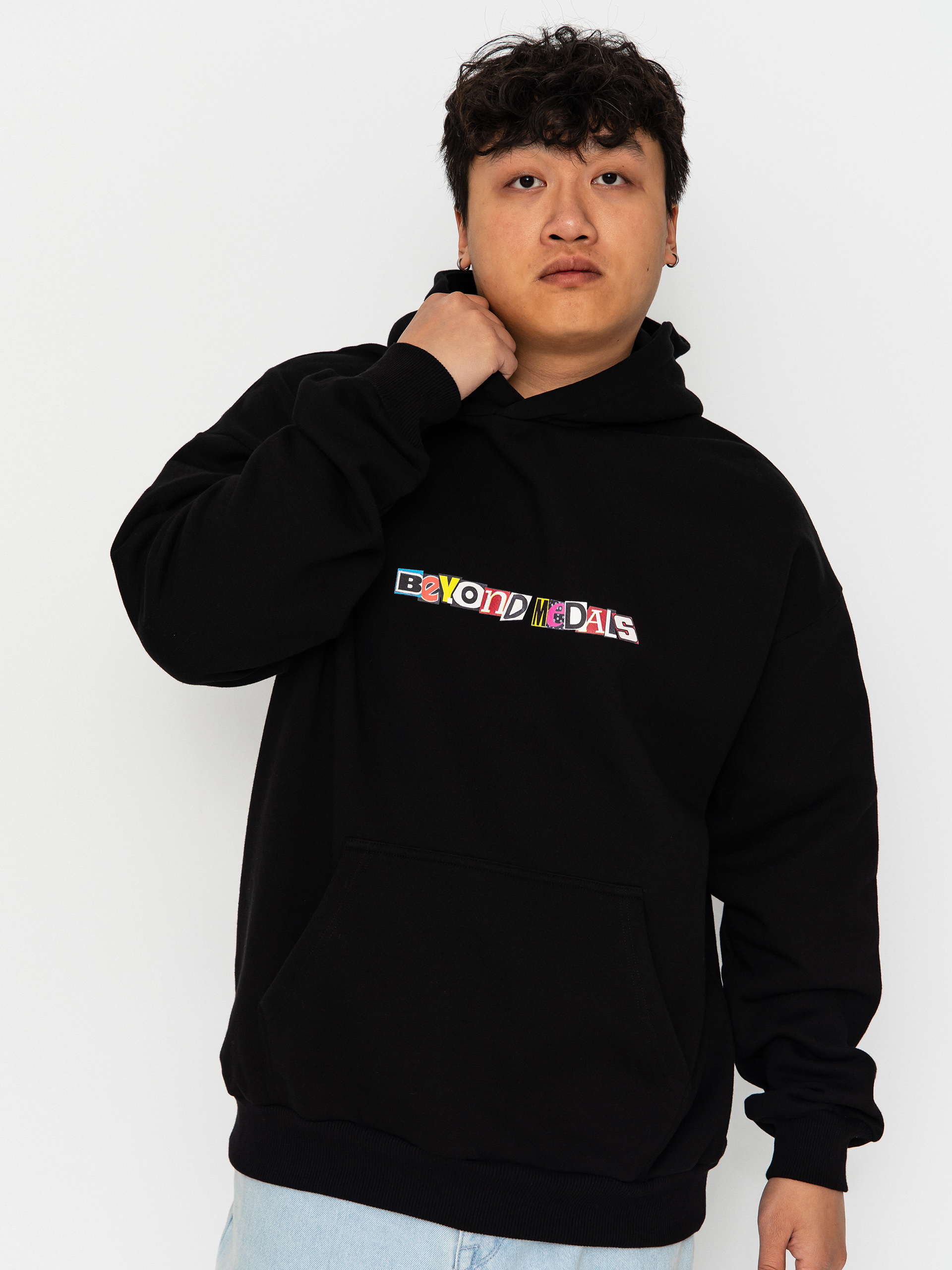 Kapucnis pulóver Beyond Medals Magazine HD (black)