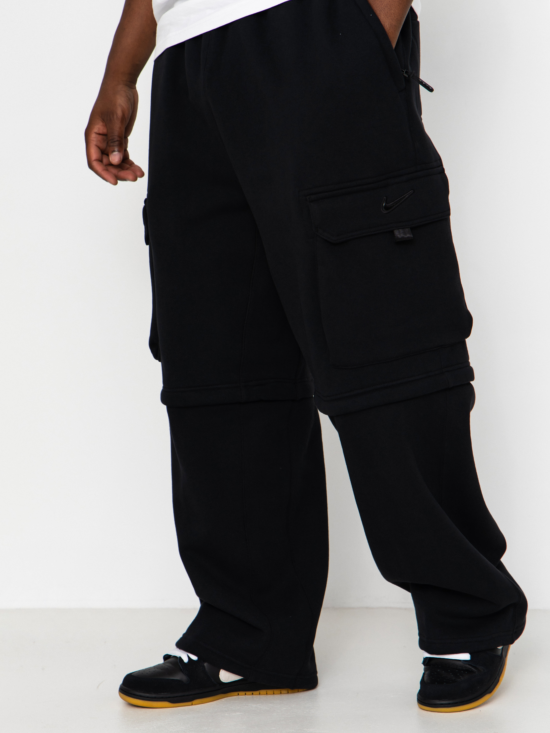 Nike SB Ishod Cargo Kisnadrág (black)