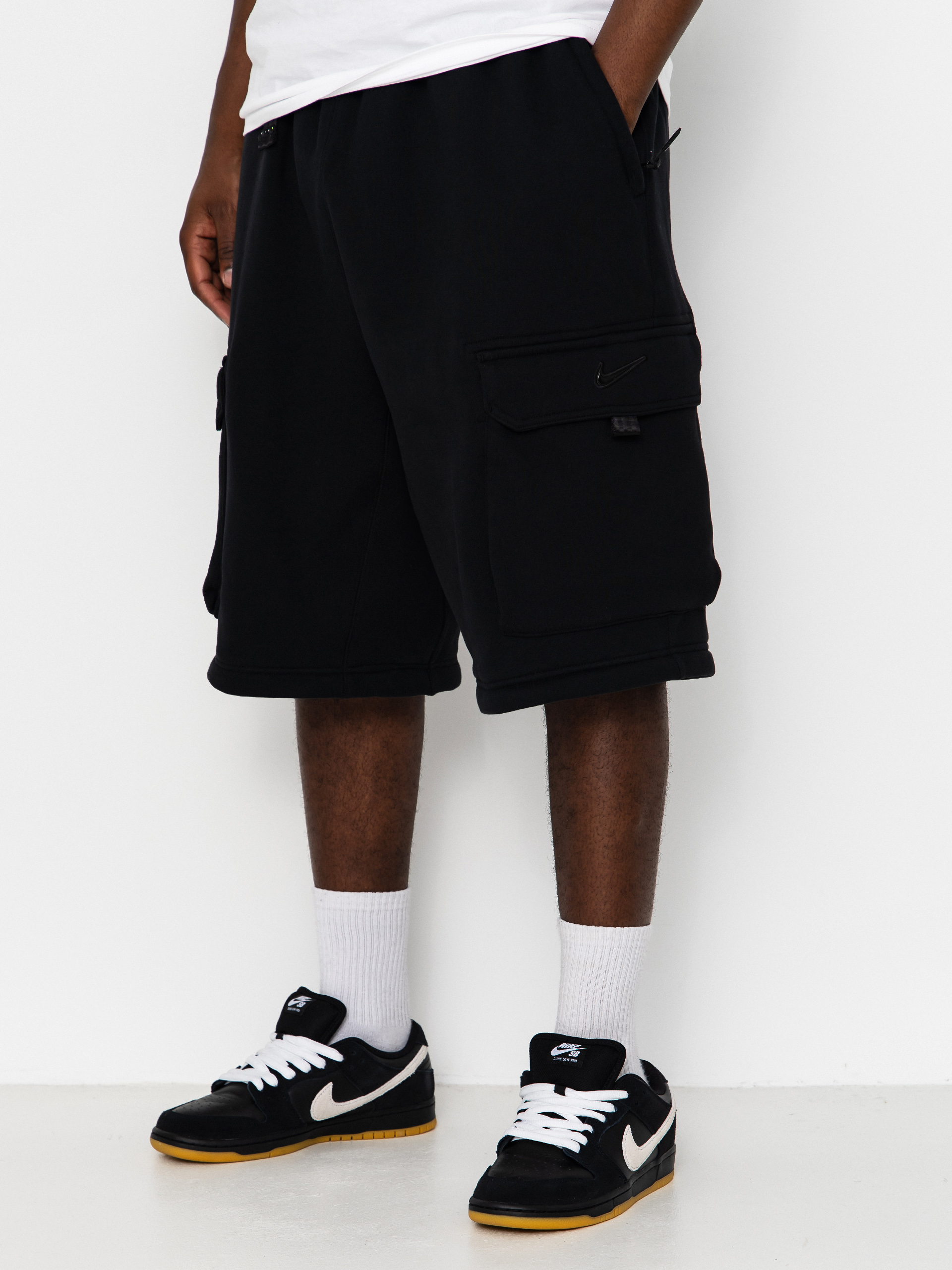 Nike SB Ishod Cargo Kisnadrág (black)