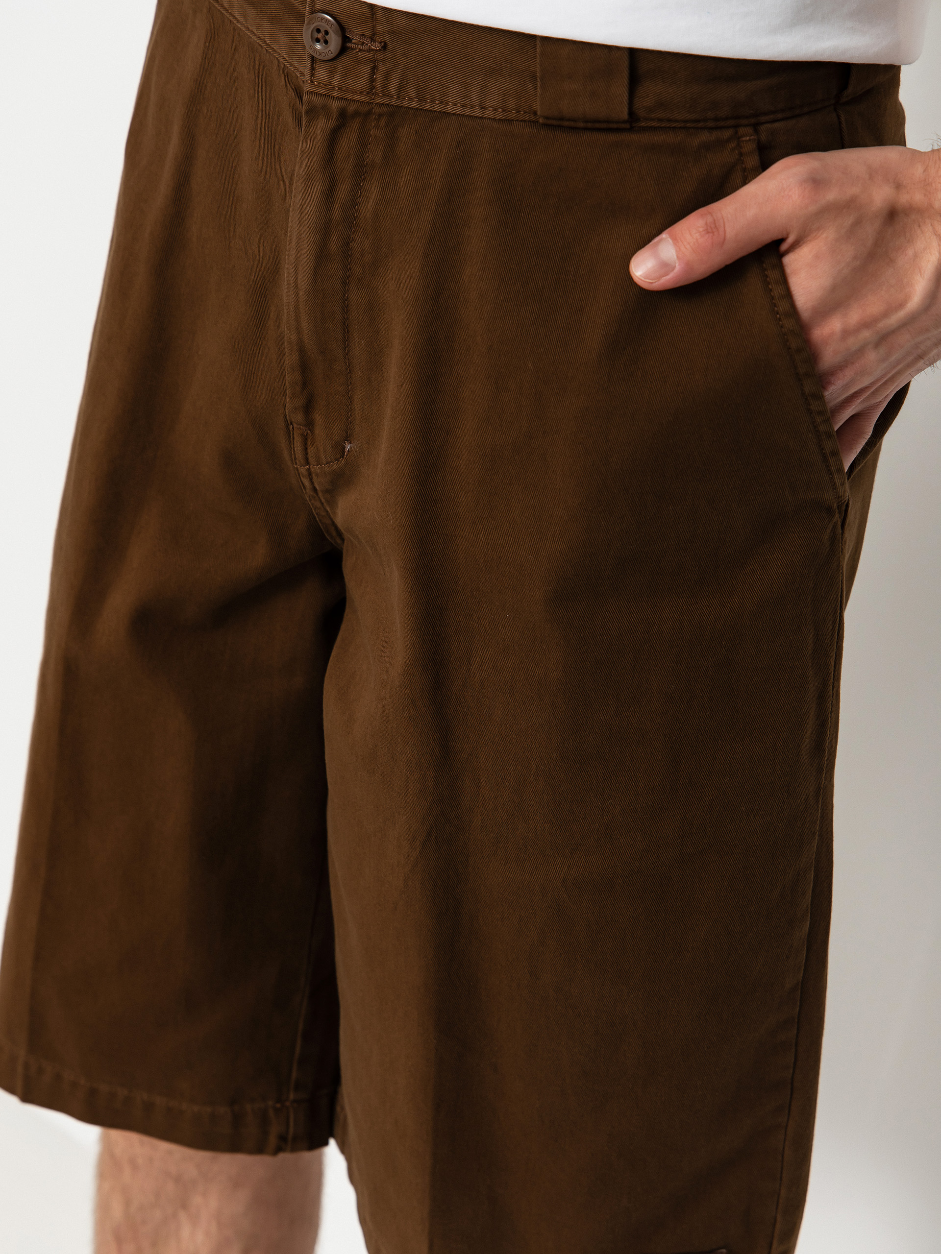 Dickies 247 Garment Dyed 13 Inch Rövidnadrág (timber brown)