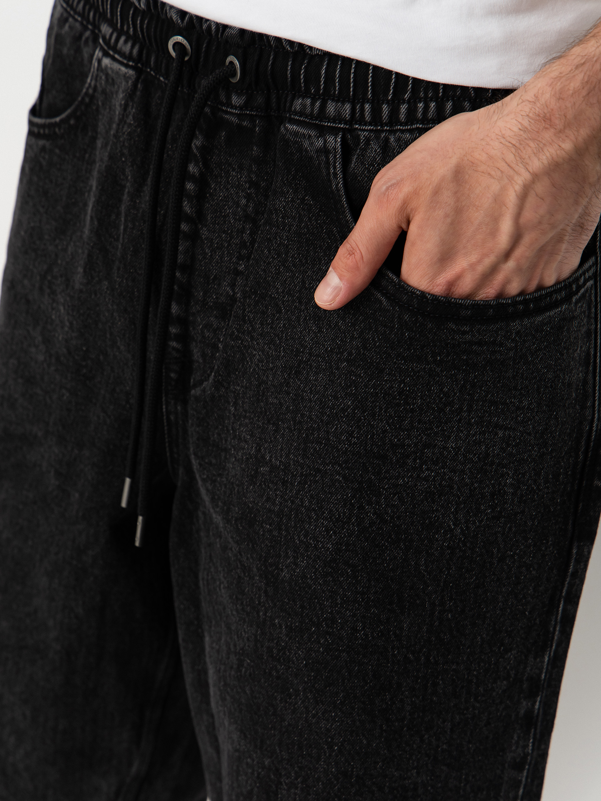 Volcom Freazy Ew 22 Rövidnadrág (blackity black)