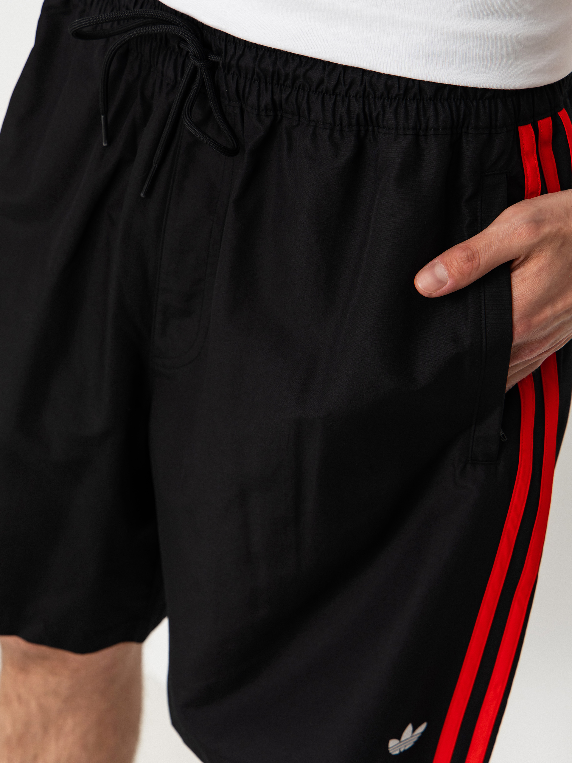 adidas Skt Wtr Rövidnadrág (black/white/red)