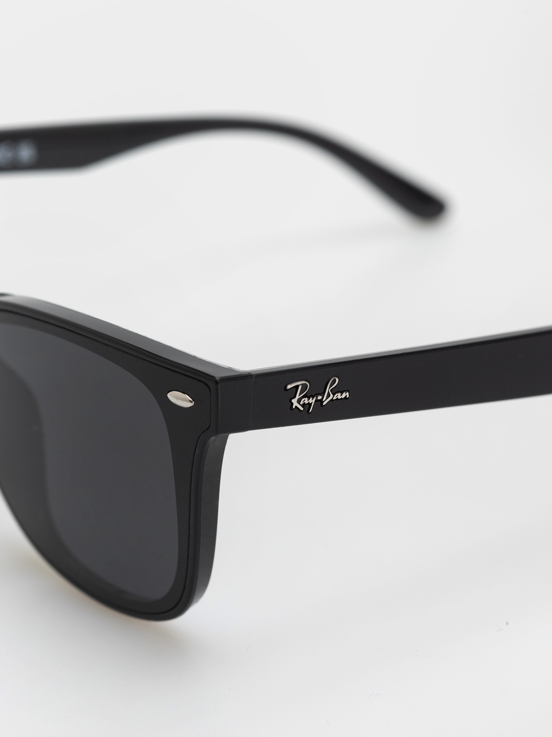 Napszemüvegek Ray-Ban Rb4420 (polerowany czarny/ciemnoszary)