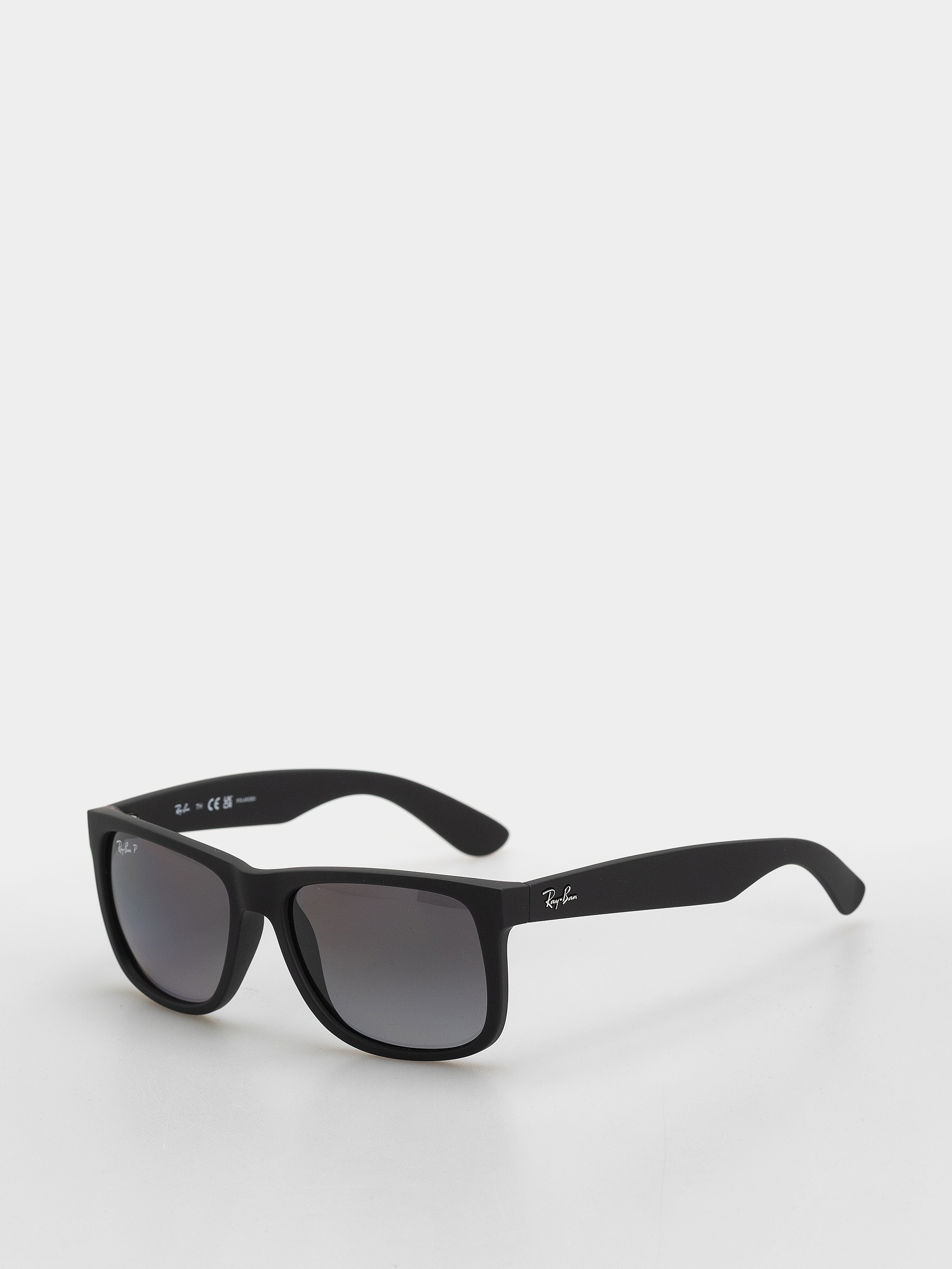 Napszemu00fcvegek Ray-Ban Justin Classic (matowy guma czarny/polaryzacyjne jasnoszary)