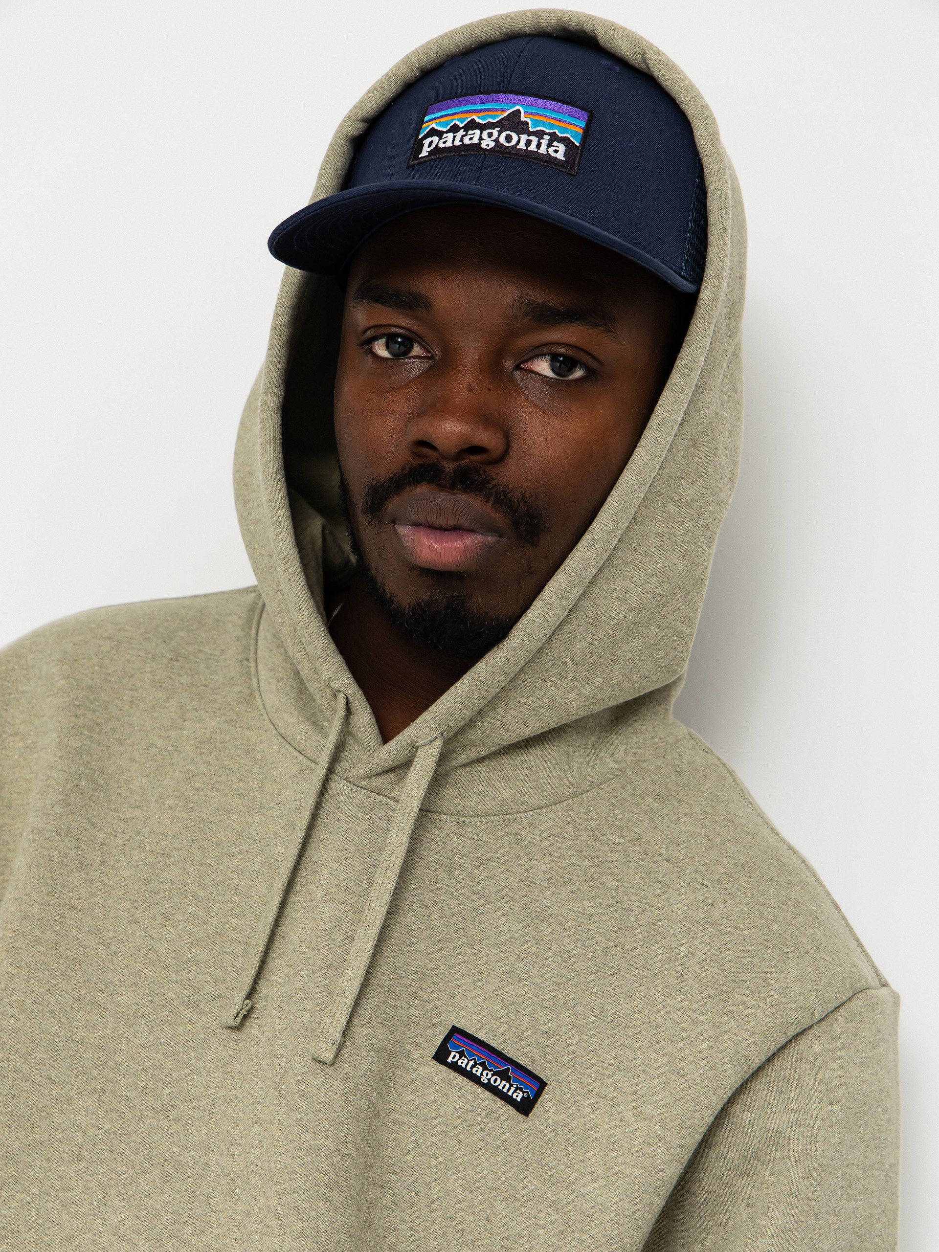 Patagonia P 6 Label Uprisal HD Kapucnis pulóver (gumtree green)