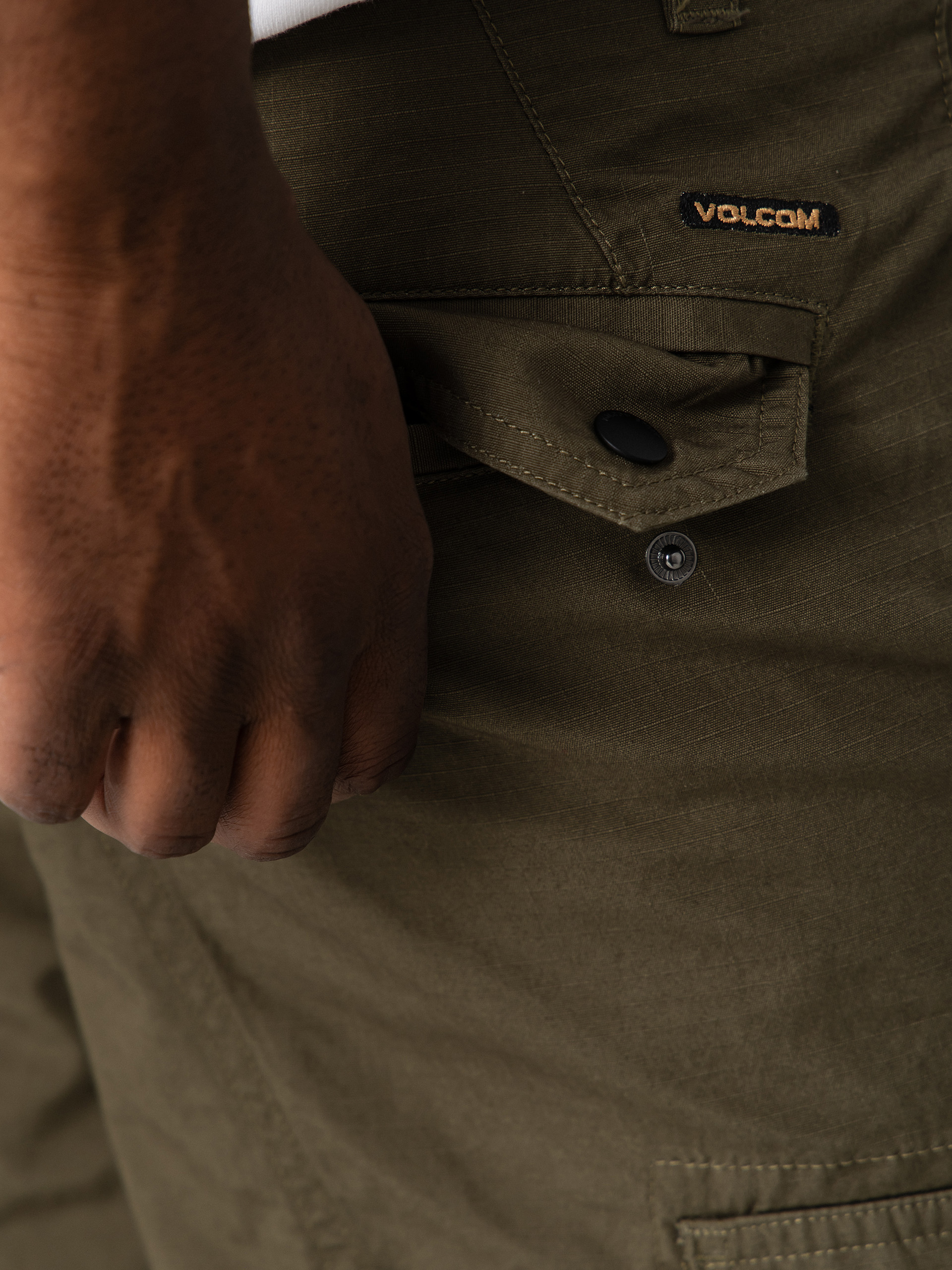 Volcom Strange Tripper Cargo 22 Rövidnadrág (wintermoss)