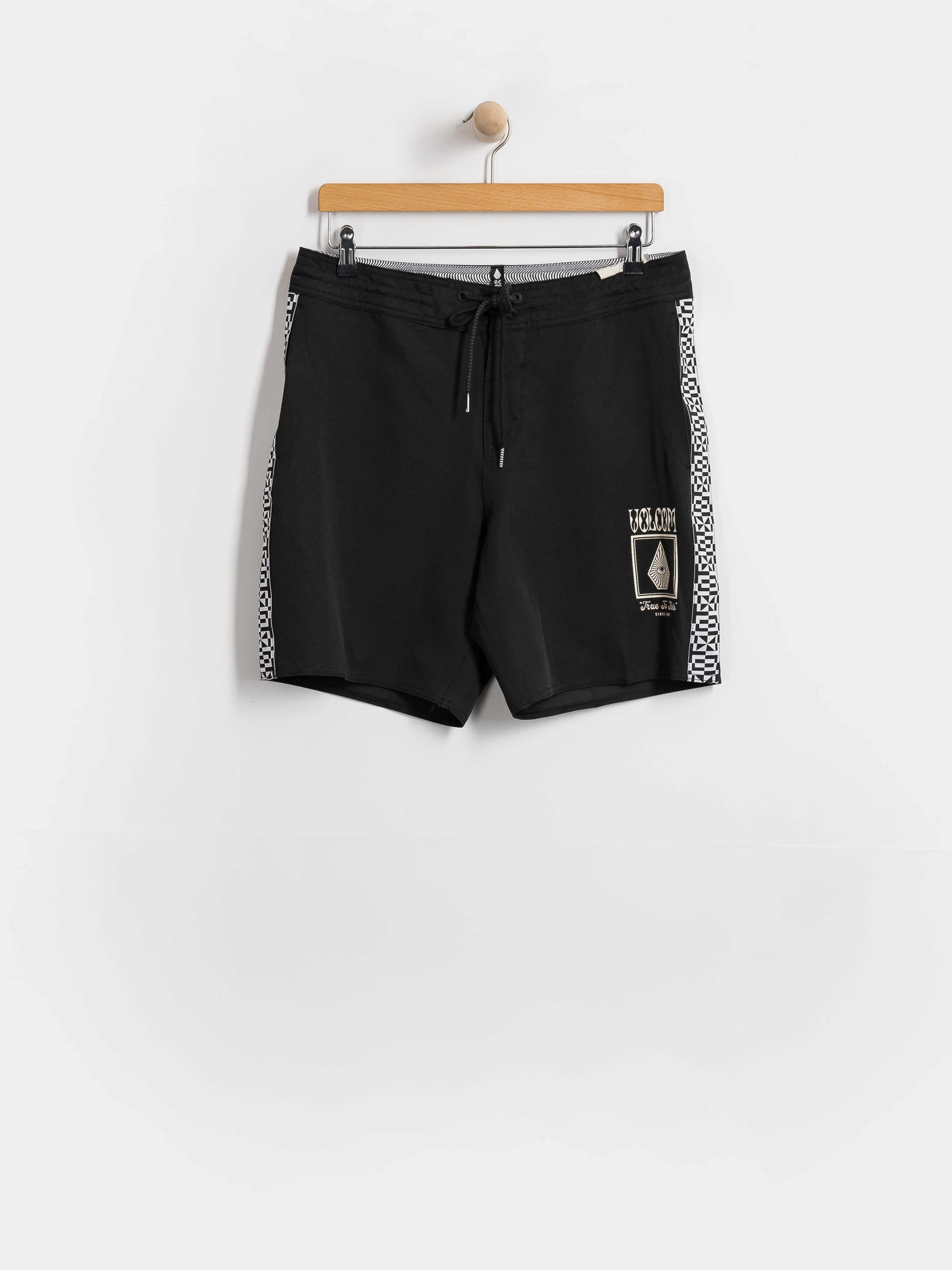 Volcom Yewster Loose Stoney 18 Boardshort (black)