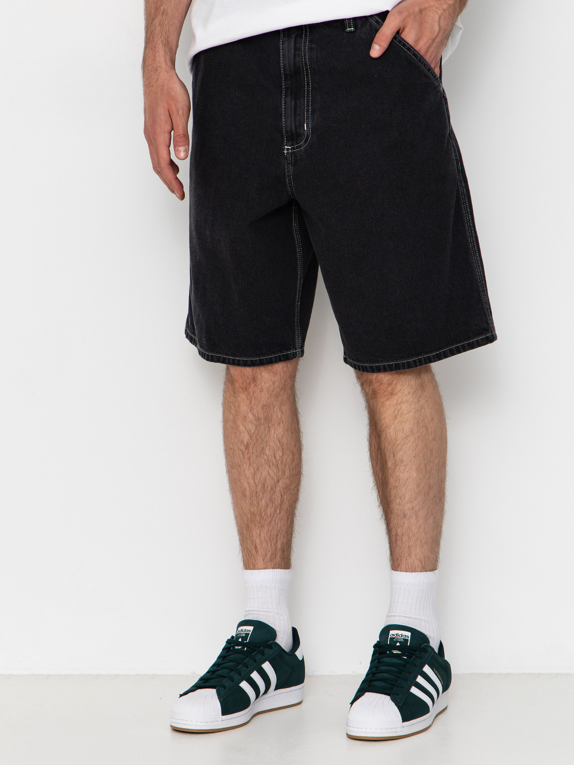 Rövidnadrág Carhartt WIP Simple (black heavy stone wash)