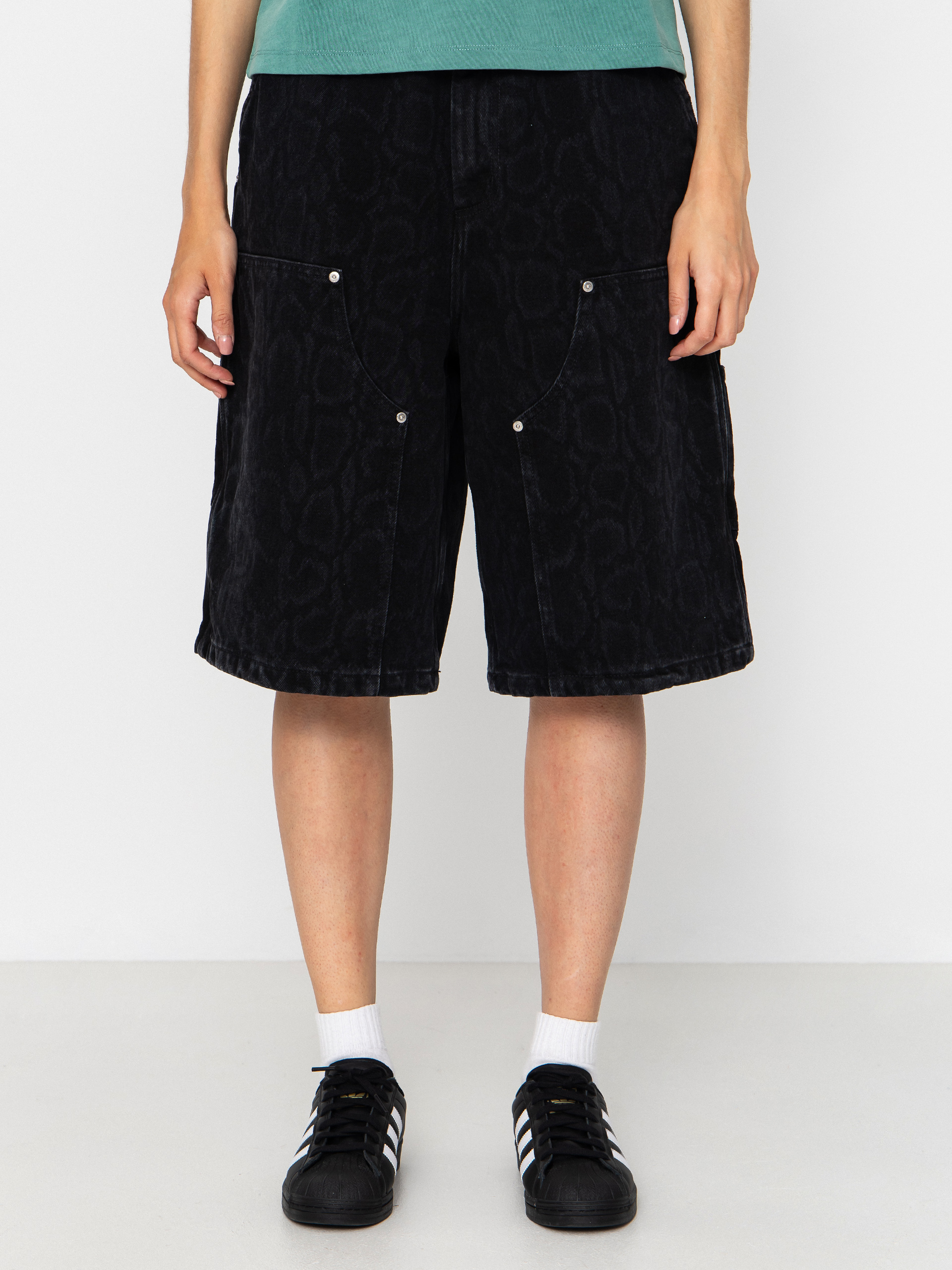 Rövidnadrág Carhartt WIP Snake Nixon Double Knee Wmn (snake camo/black)