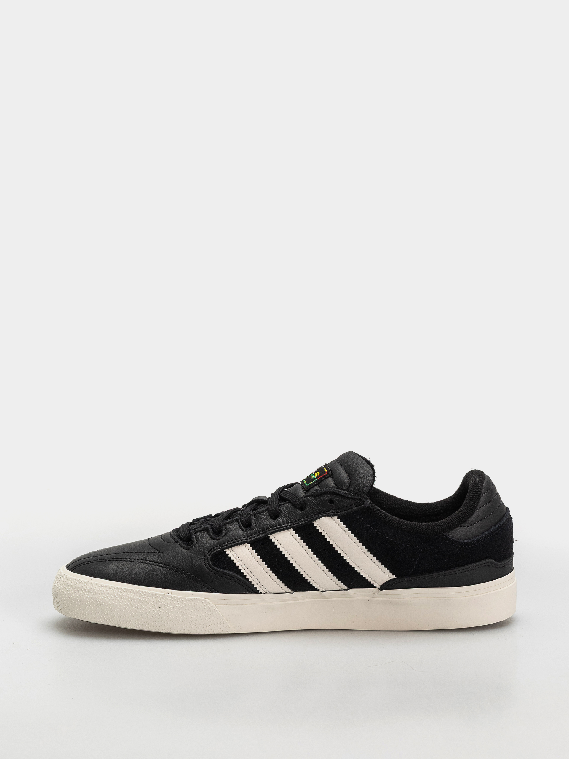 adidas Busenitz Vulc II Cipők (cblack/cwhite/goldmt)