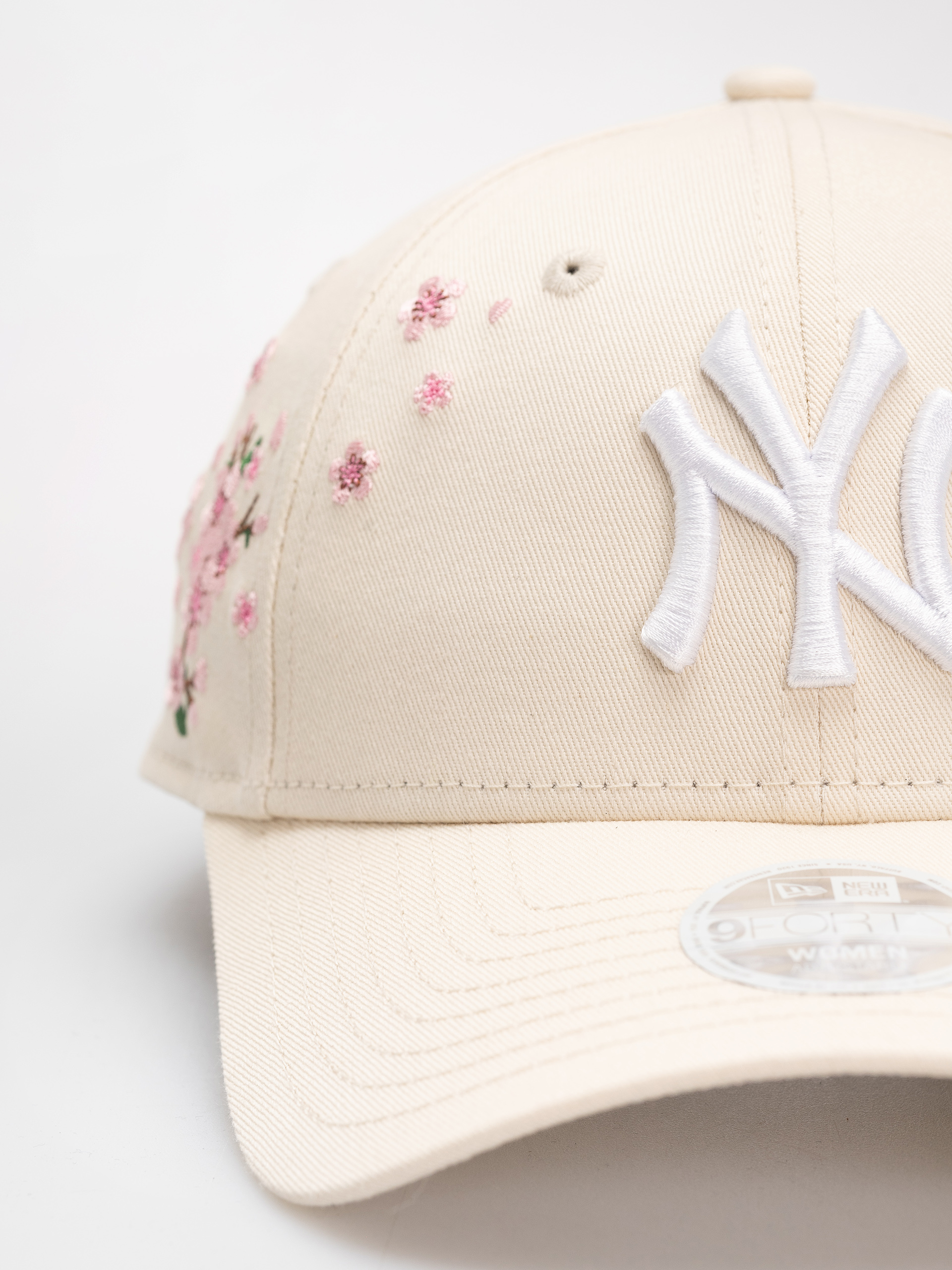 Baseball sapka New Era Floral Icon 9Forty New York Yankees Wmn (light cream)